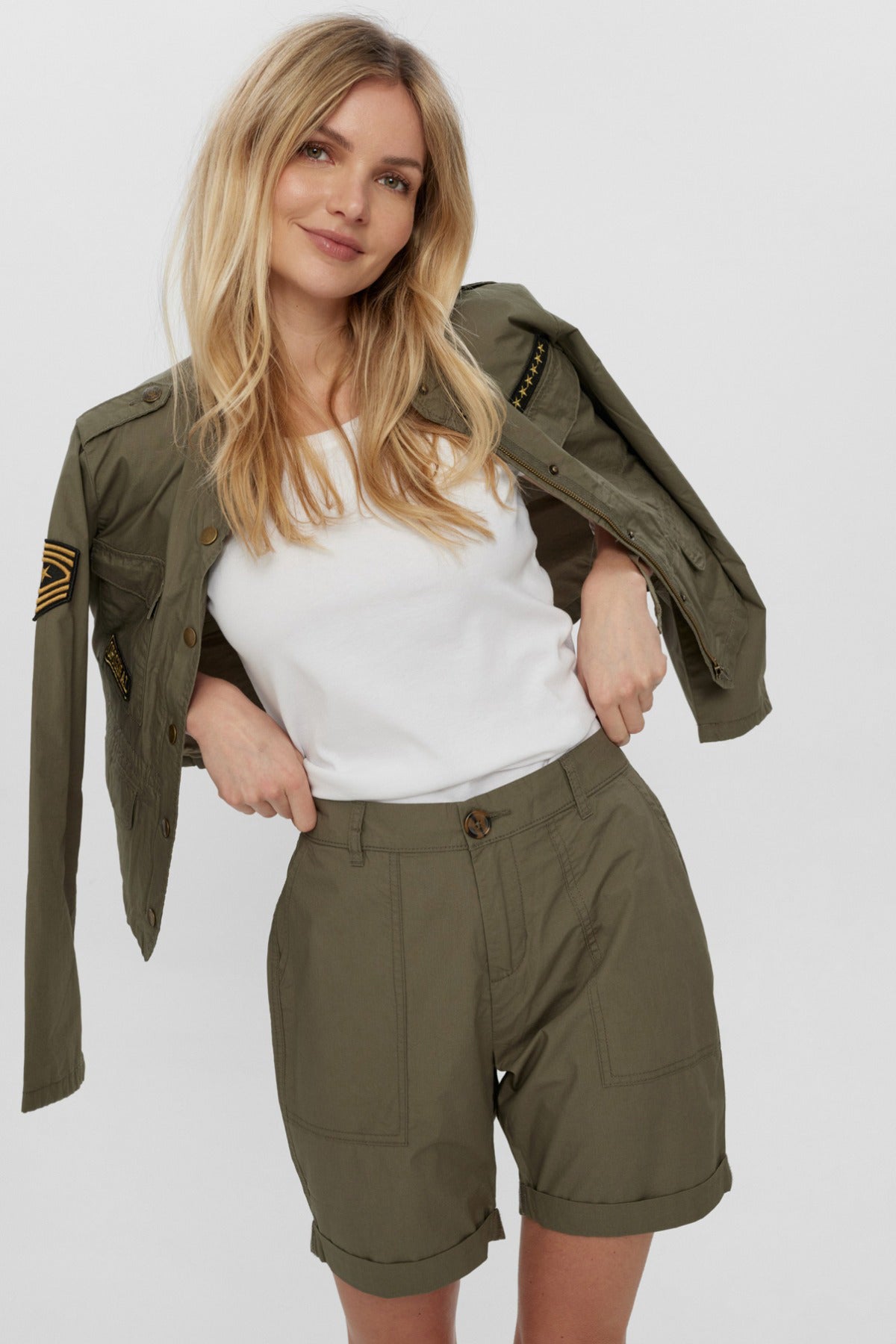 THERESE Shorts Nelly 9811
