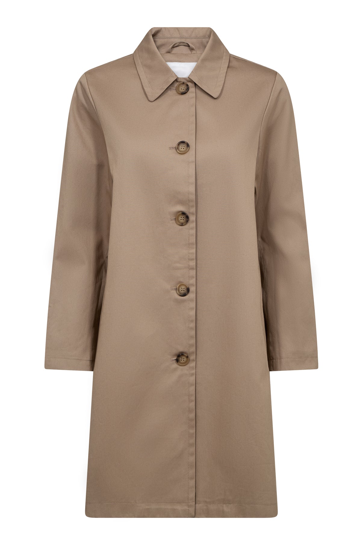 Beige trenchcoat med knaplukning og klassisk krave, lige pasform og lange ærmer.