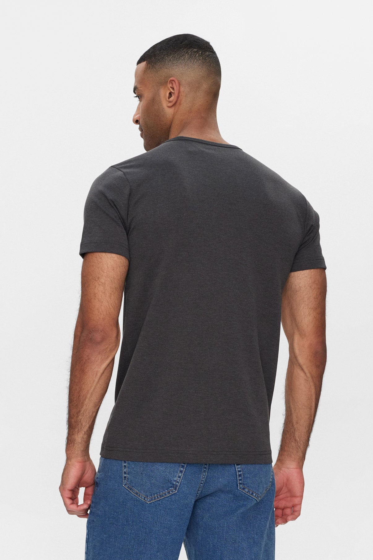 Sam - Basic T-shirt i tætvævet kvalitet