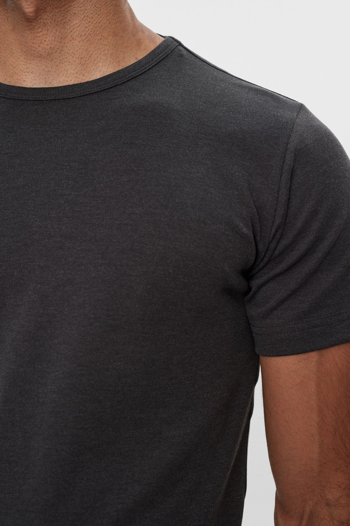 Sam - Basic T-shirt i tætvævet kvalitet