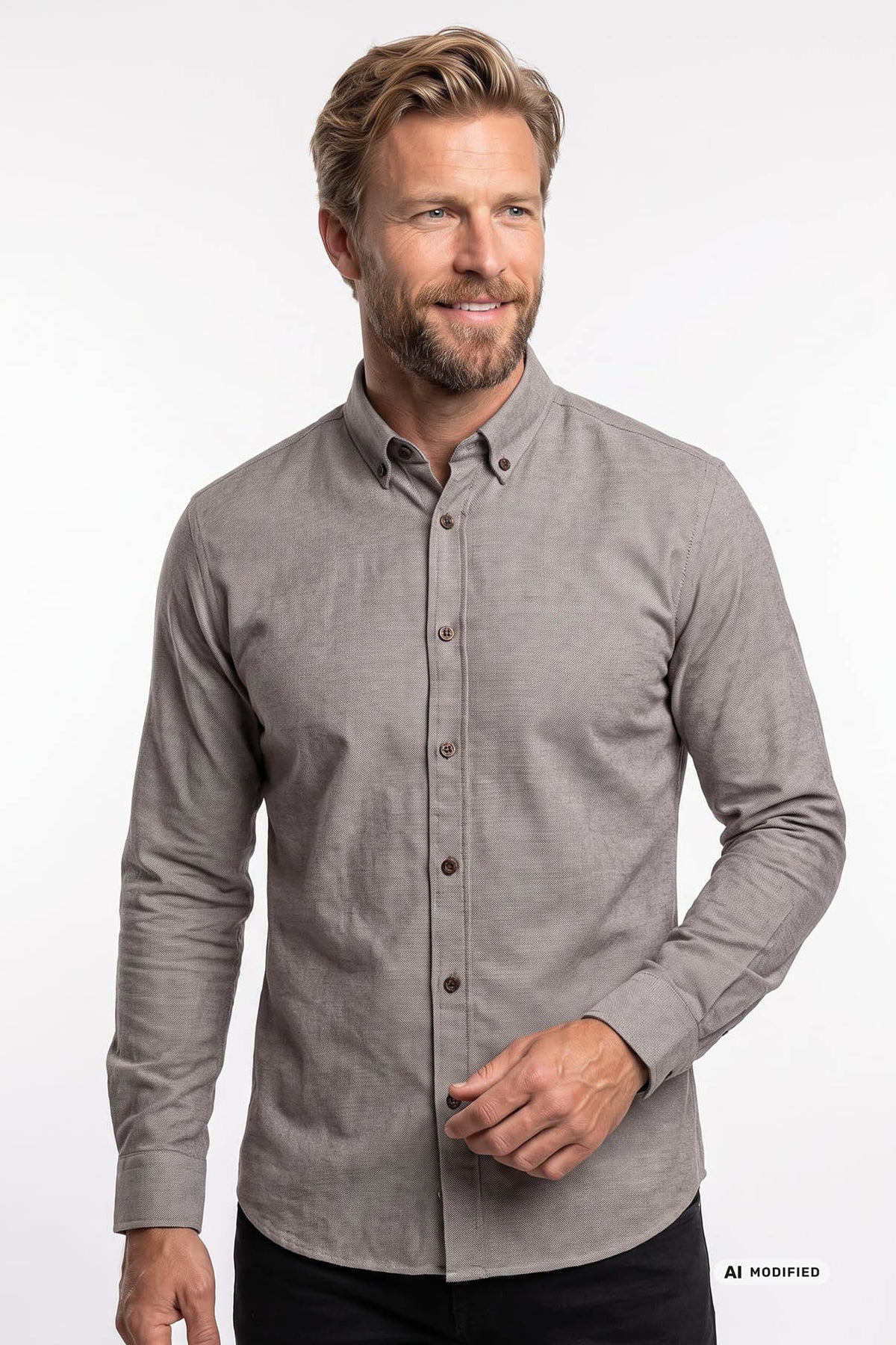 Gråbrun langærmet bomuldsskjorte med knapper og button-down krave, slim fit.