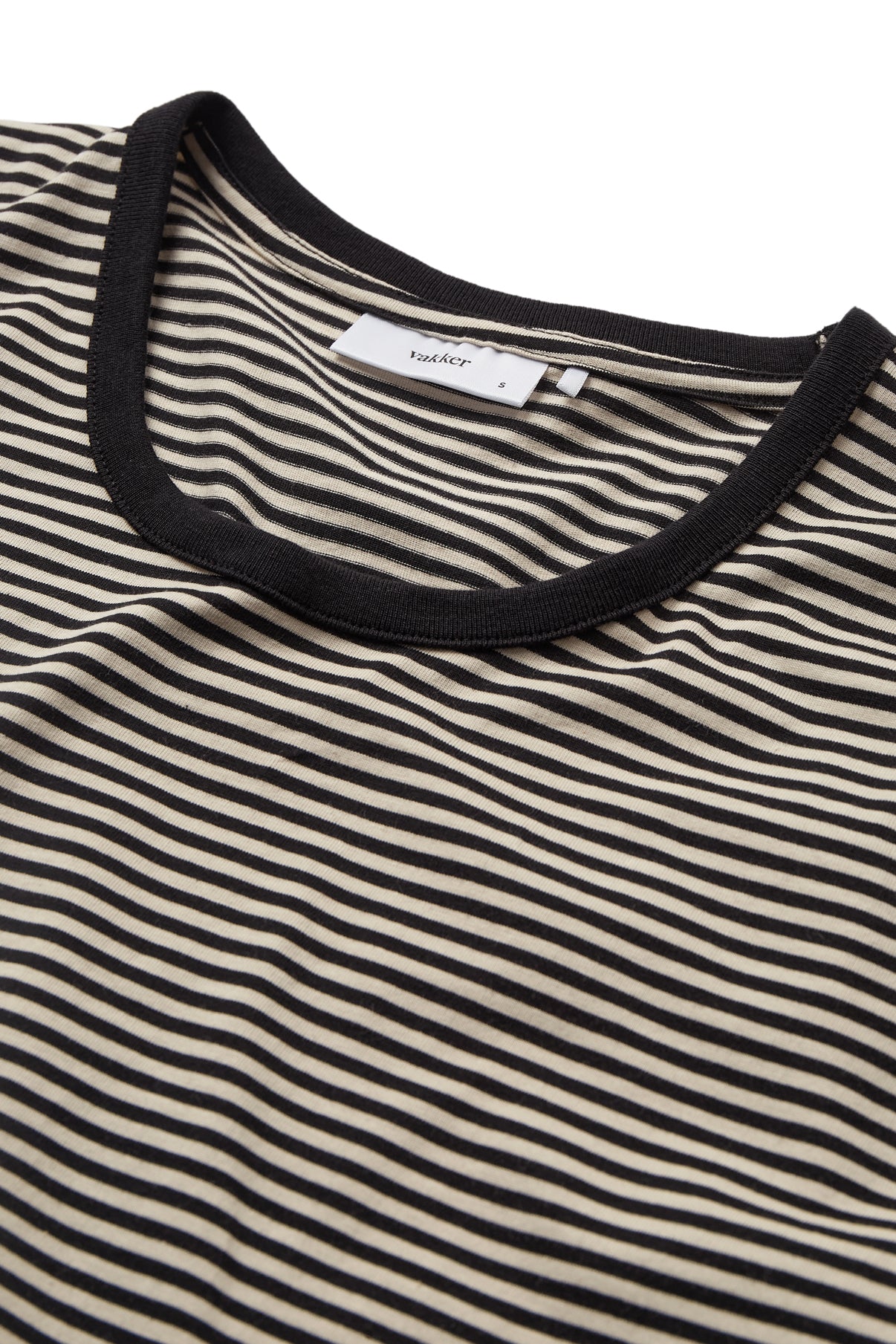 VAKKER Sol - Stribet T-shirt med korte ærmer