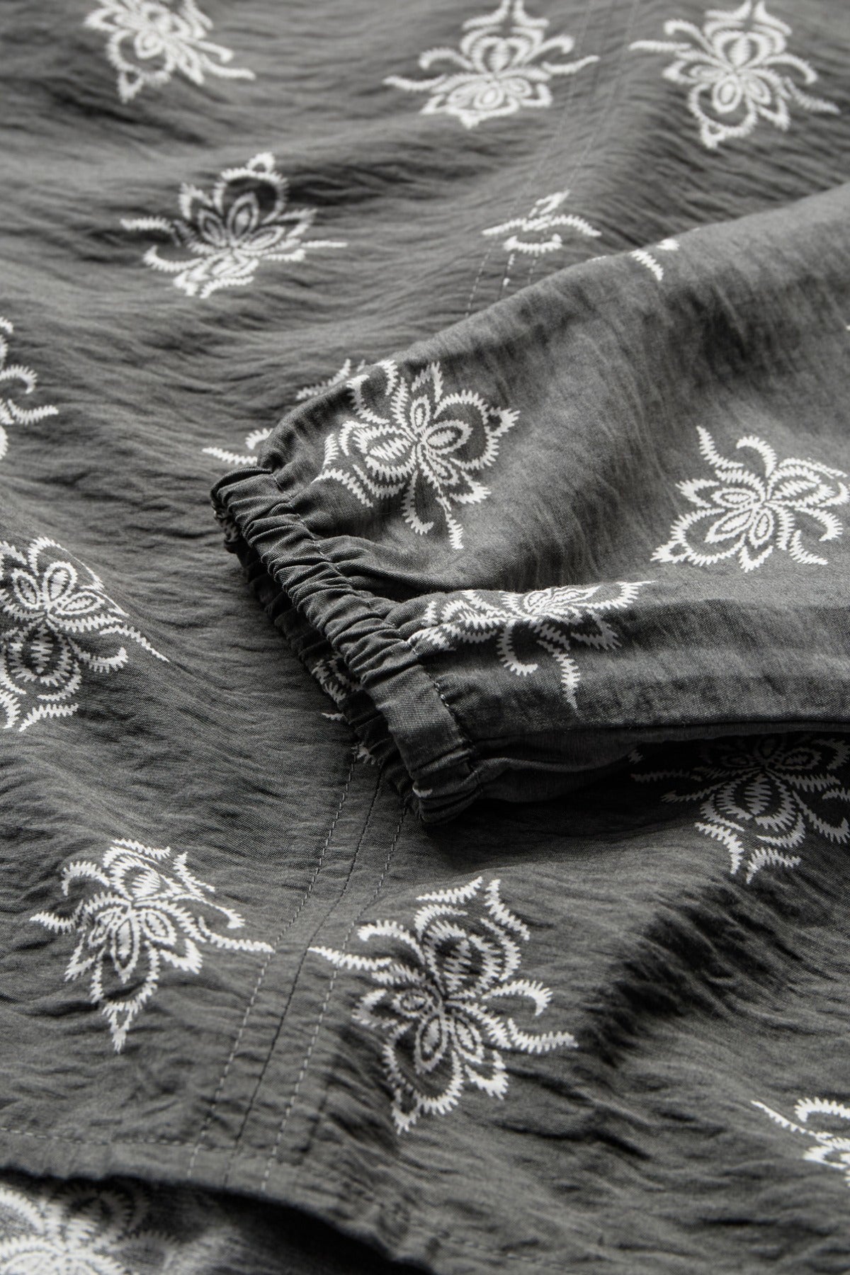 Nille - Viskose bluse med print