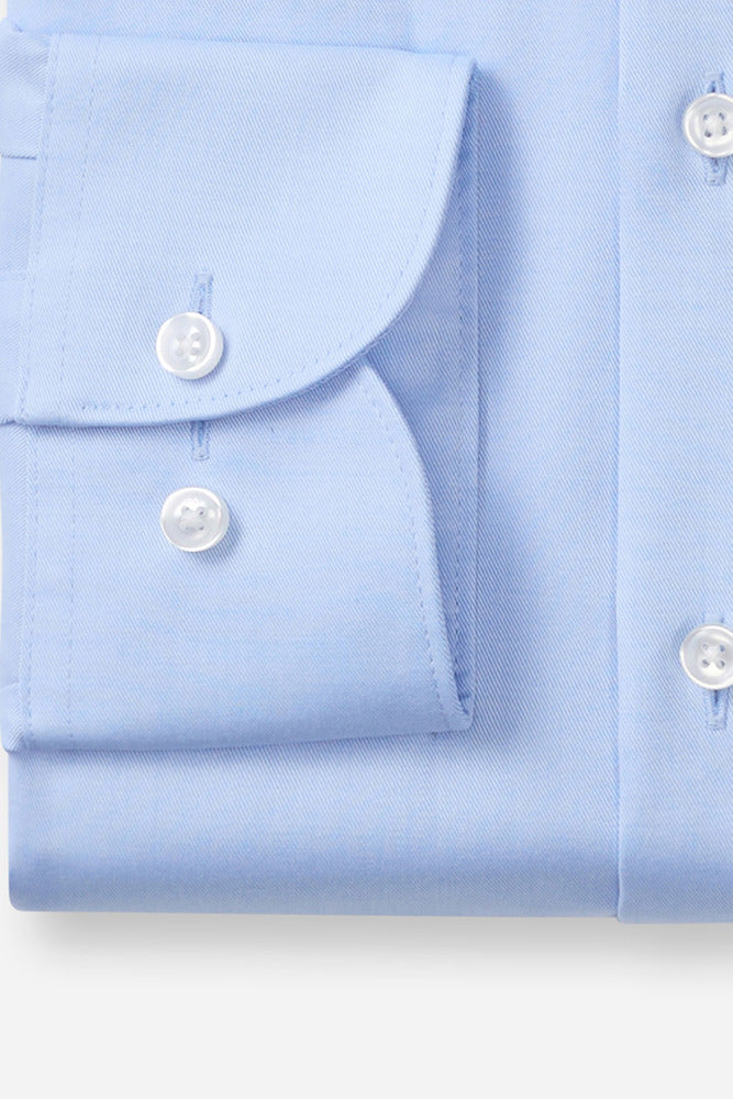 Langærmet covershirt i modern fit og strygefri kvalitet