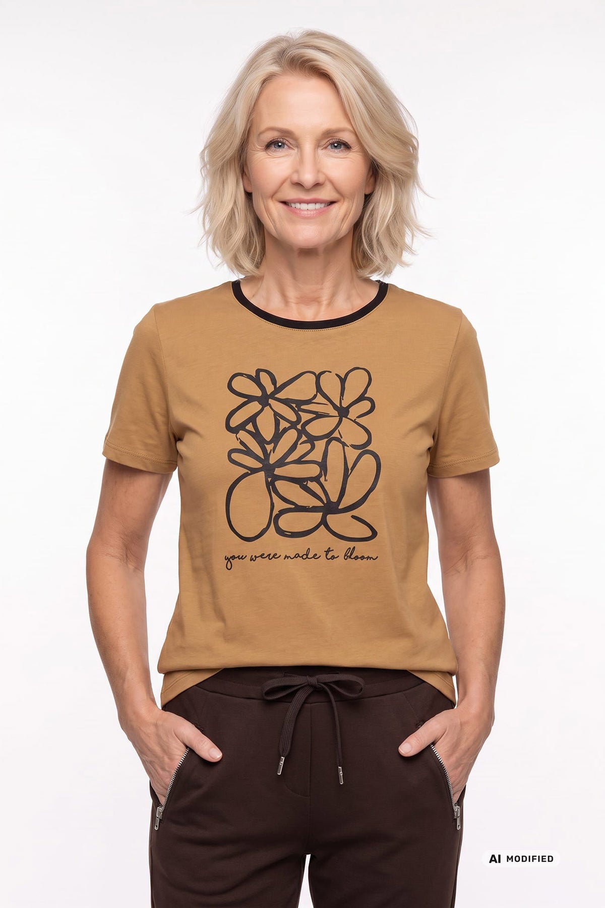 Faith - T-shirt med printdetalje