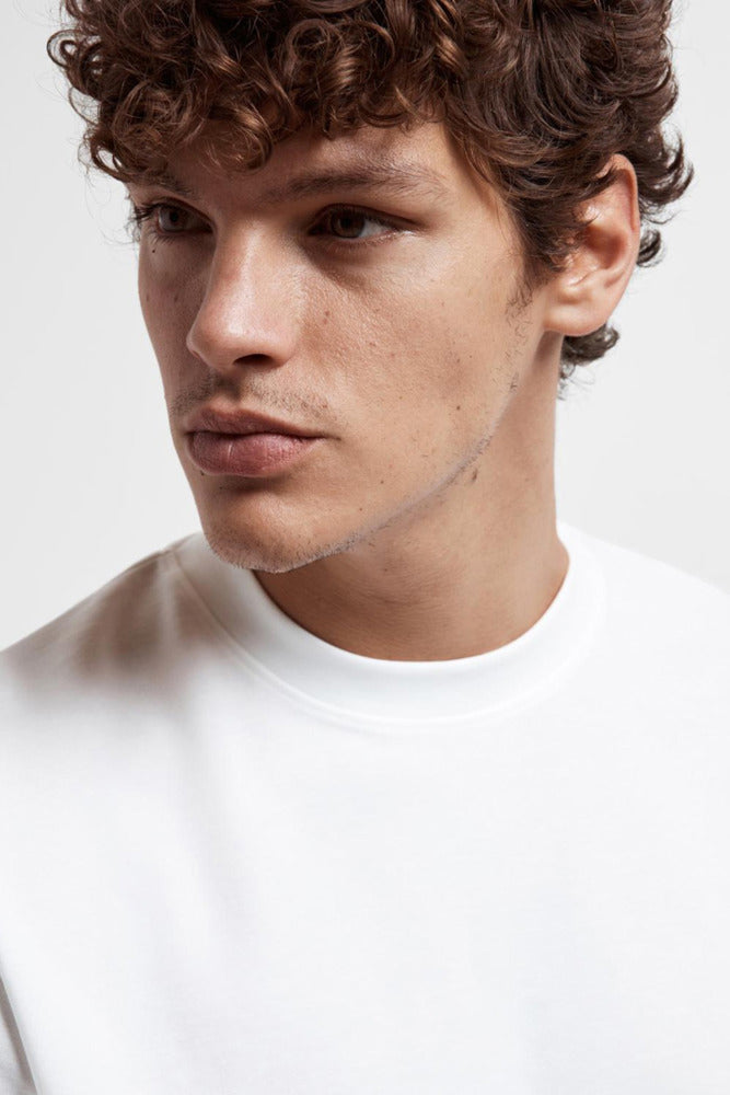SLHLOOSEOSCAR - Boxy t-shirt med korte ærmer