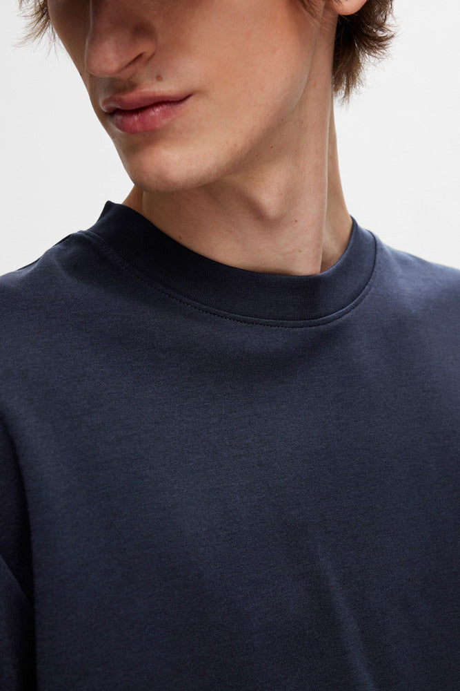 SLHLOOSEOSCAR - Boxy t-shirt med korte ærmer