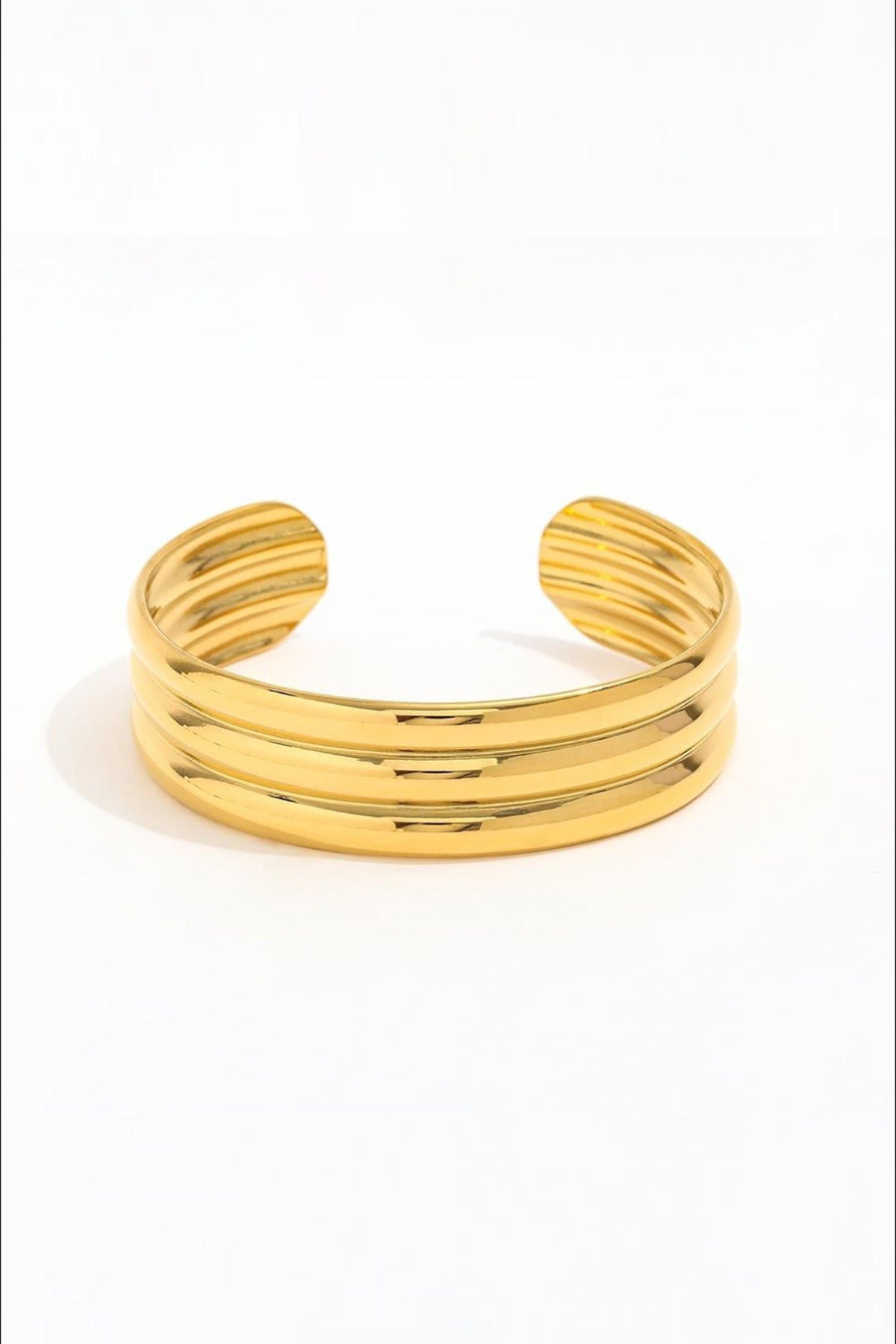 Liora - Guld bangle armbånd med riller
