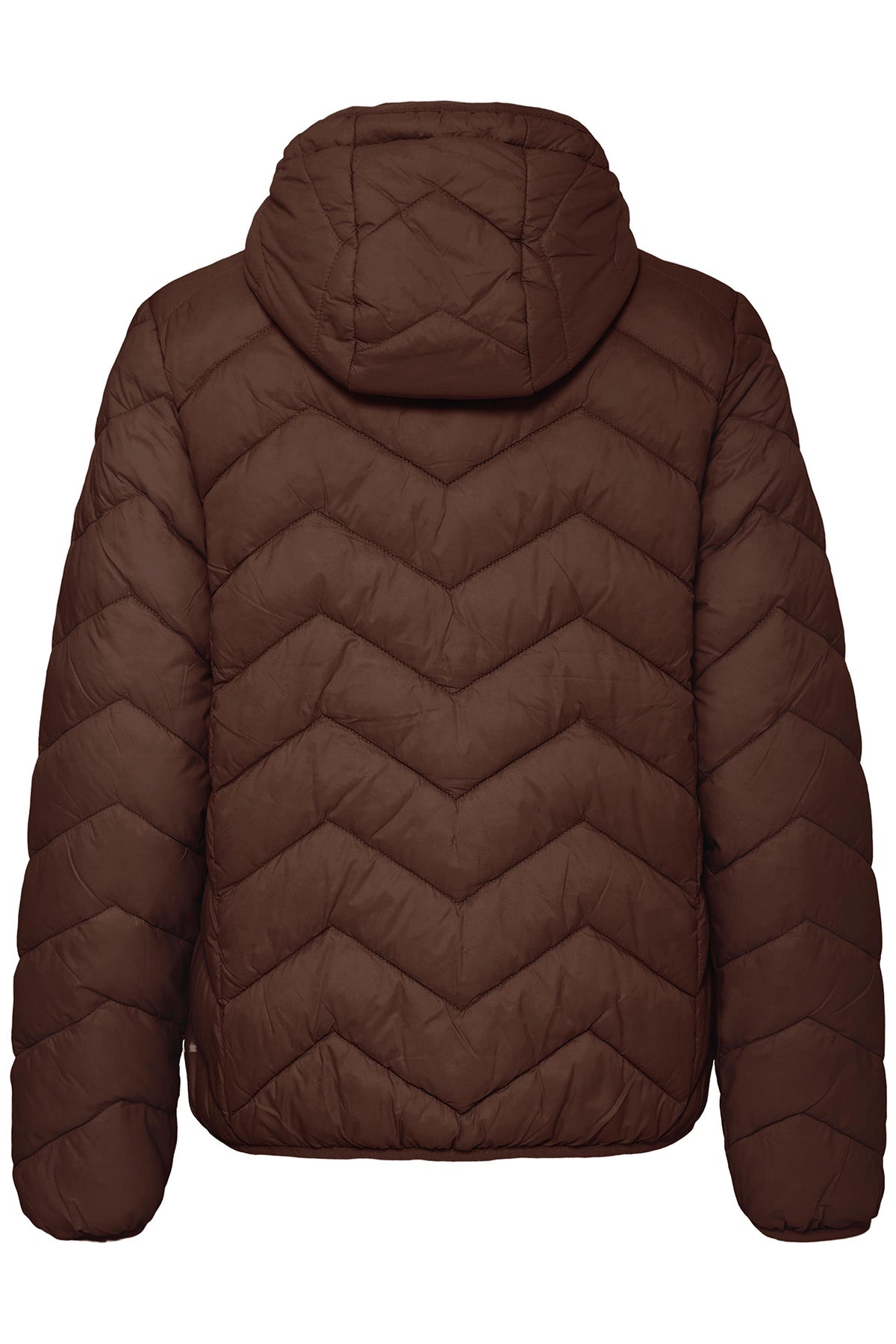 Mørkebrun pufferjakke med hætte og chevronquilting bagpå.