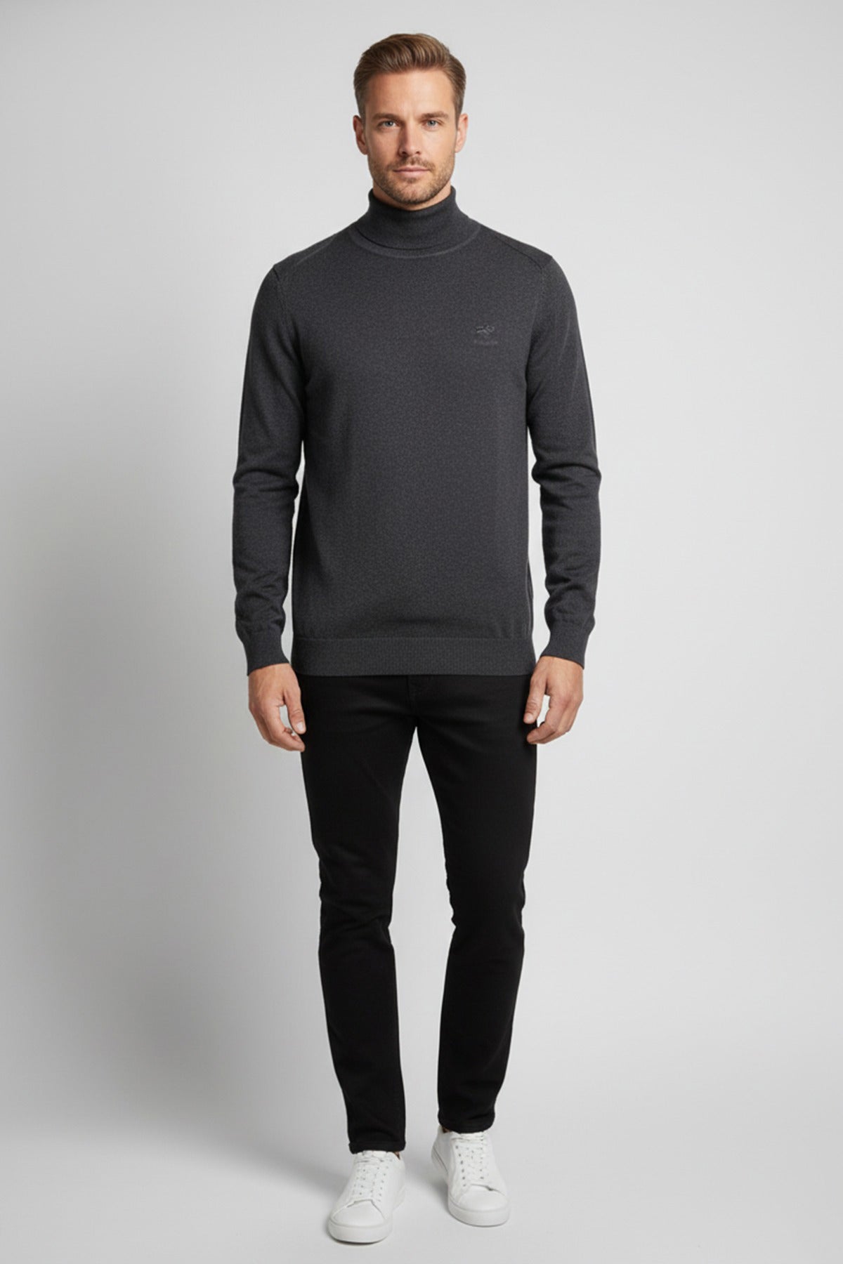 Langærmet rullekrave strik i bomuldsblanding