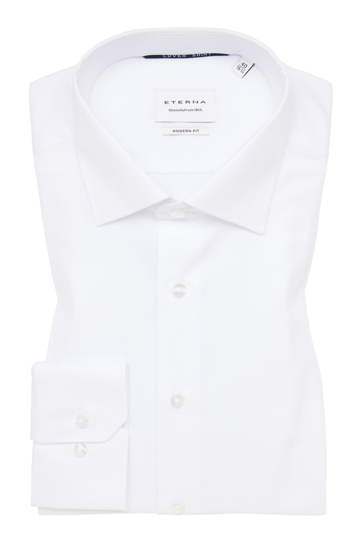 Hvid, strygefri covershirt skjorte i tæt, glat kvalitet med klassisk krave og knaplukning foran.