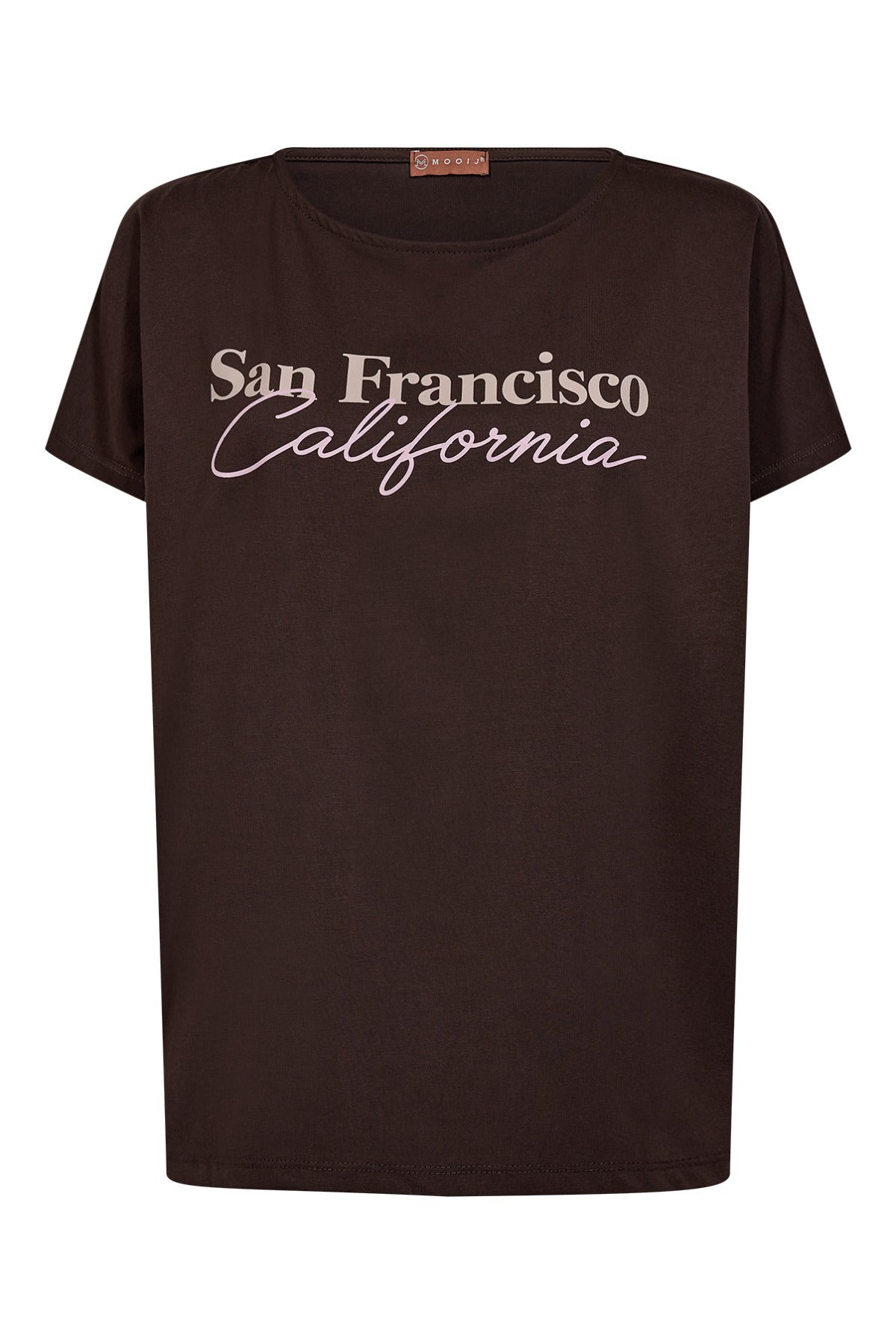 Sort kortærmet t-shirt med rund hals og tekstprint "San Francisco California" i hvid på fronten.