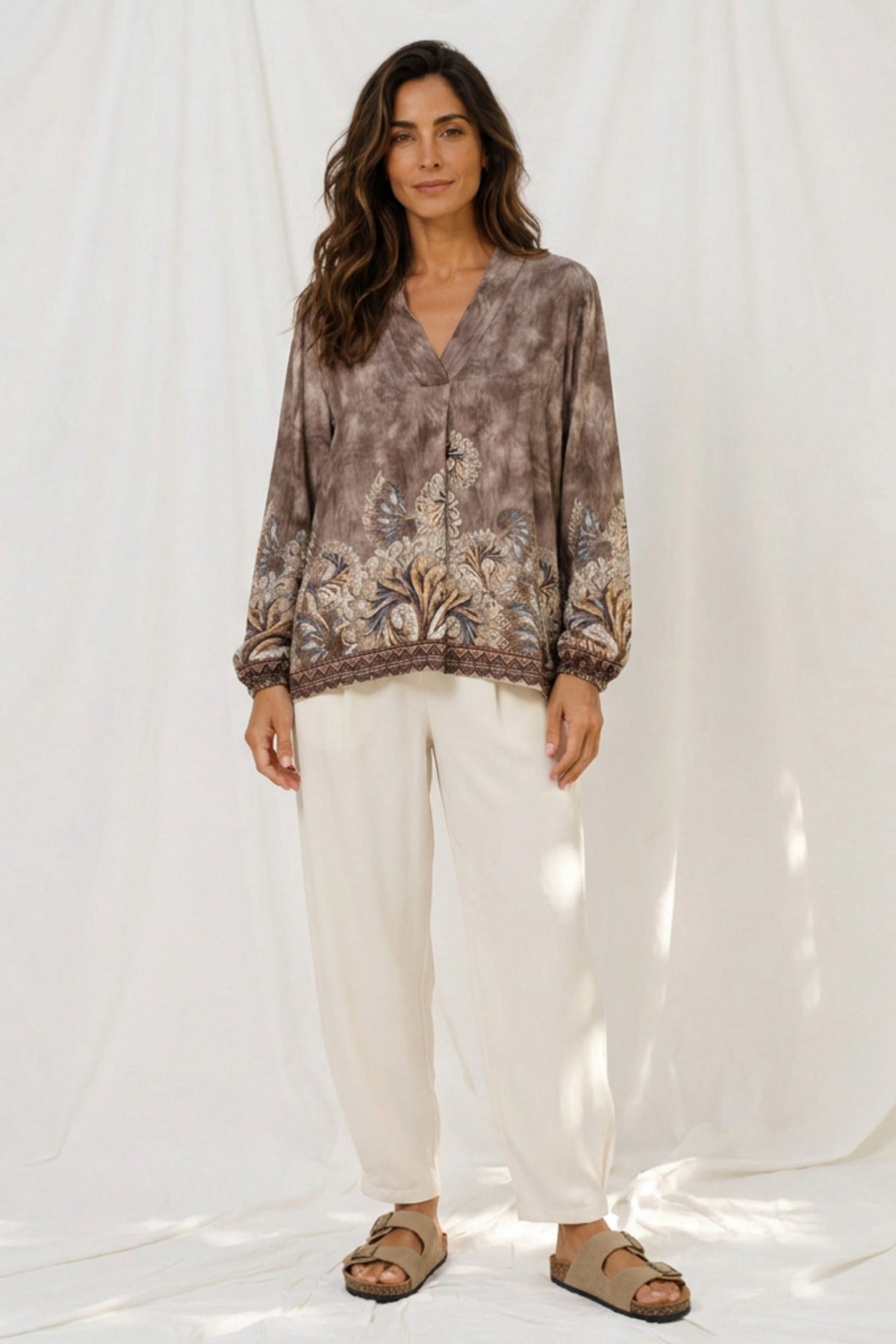 MdcAnice - Bluse med print og V-hals