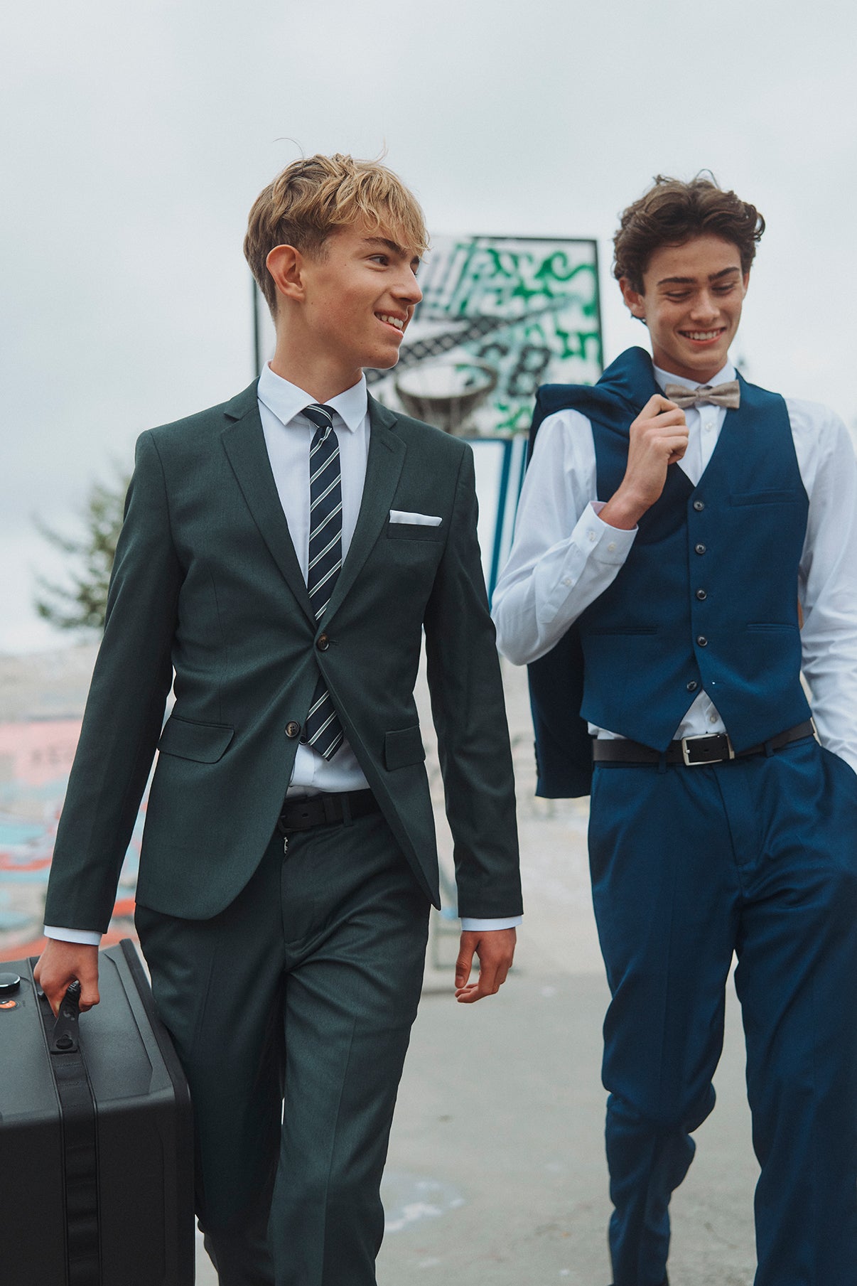 Junior - Slips og matchende Lommeklud