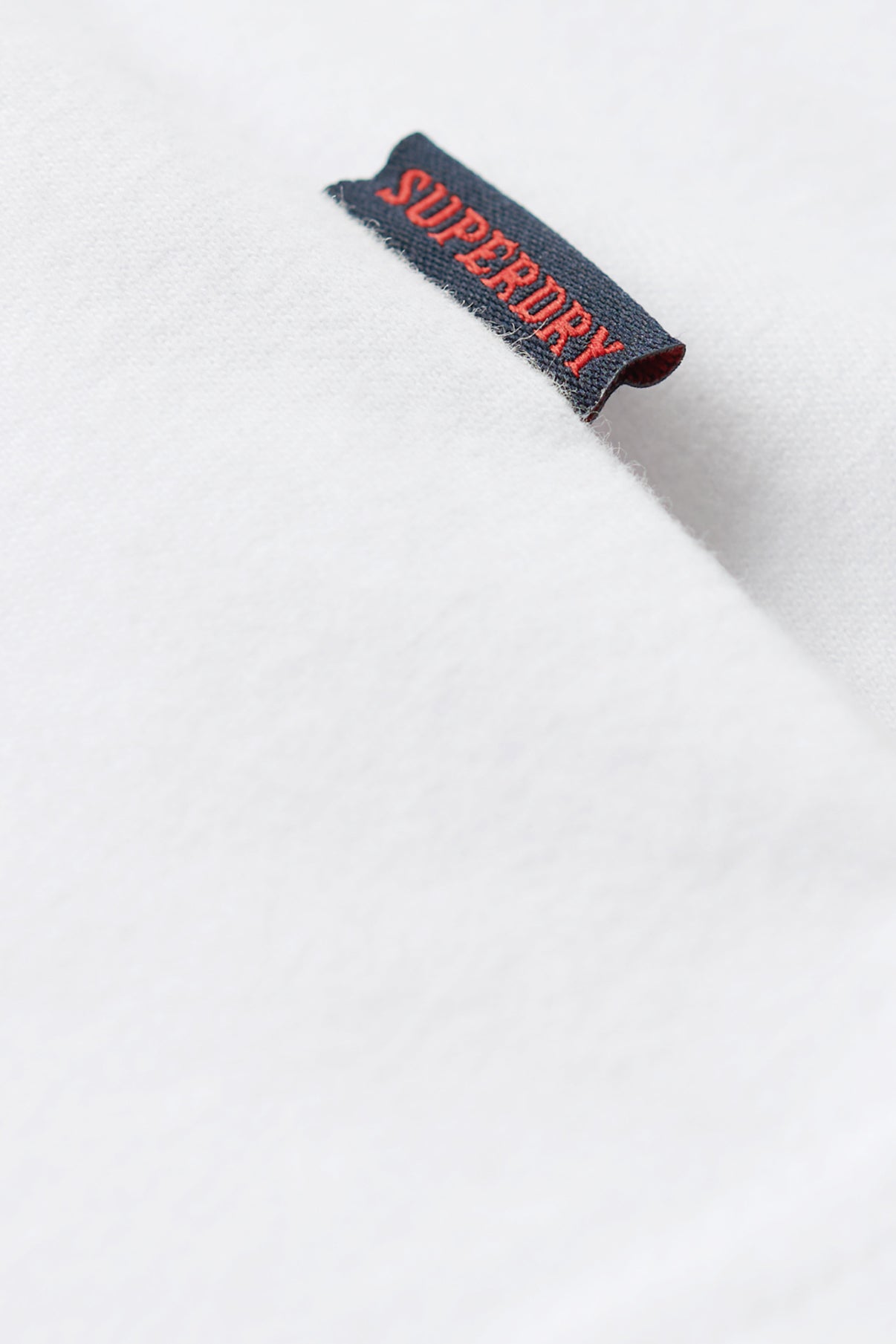 ESSENTIAL LOGO EMB TEE