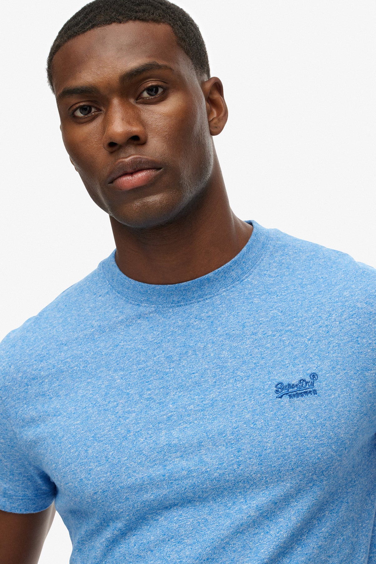 ESSENTIAL LOGO EMB TEE