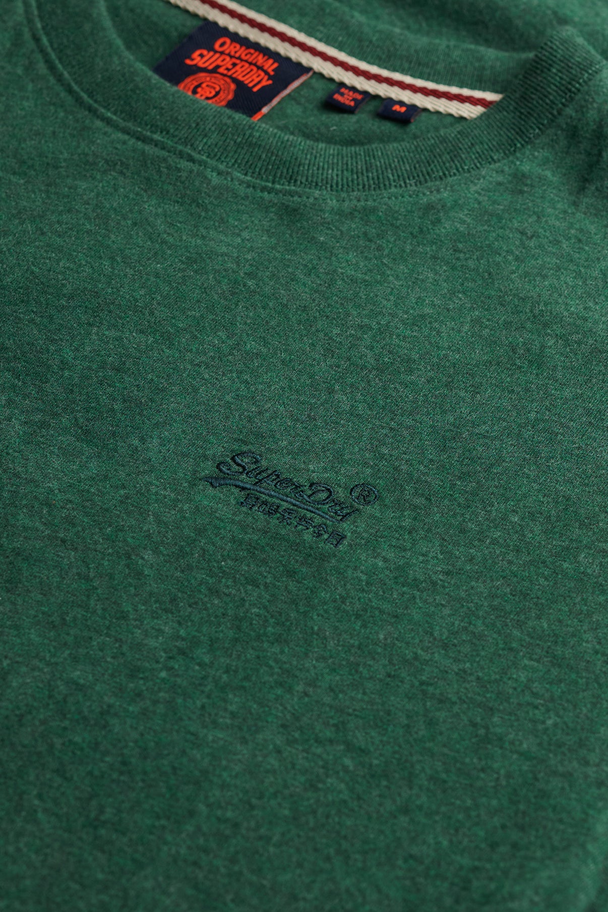 ESSENTIAL LOGO EMB TEE