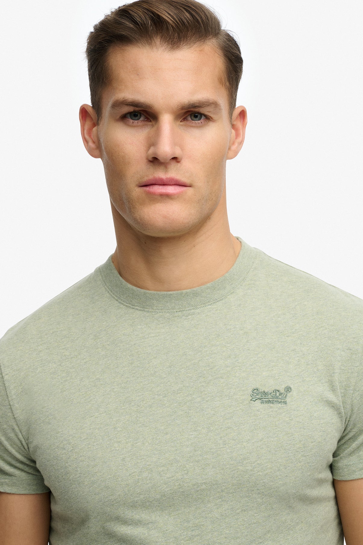 ESSENTIAL LOGO EMB TEE