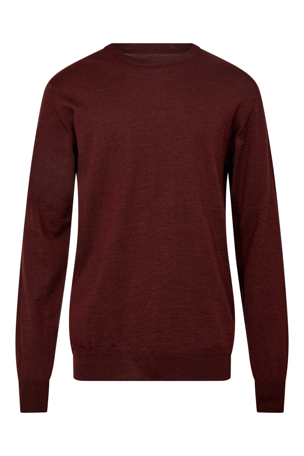Mørkerød pullover i merinould med rund hals og ribstrikkede ærme- og bundkanter.