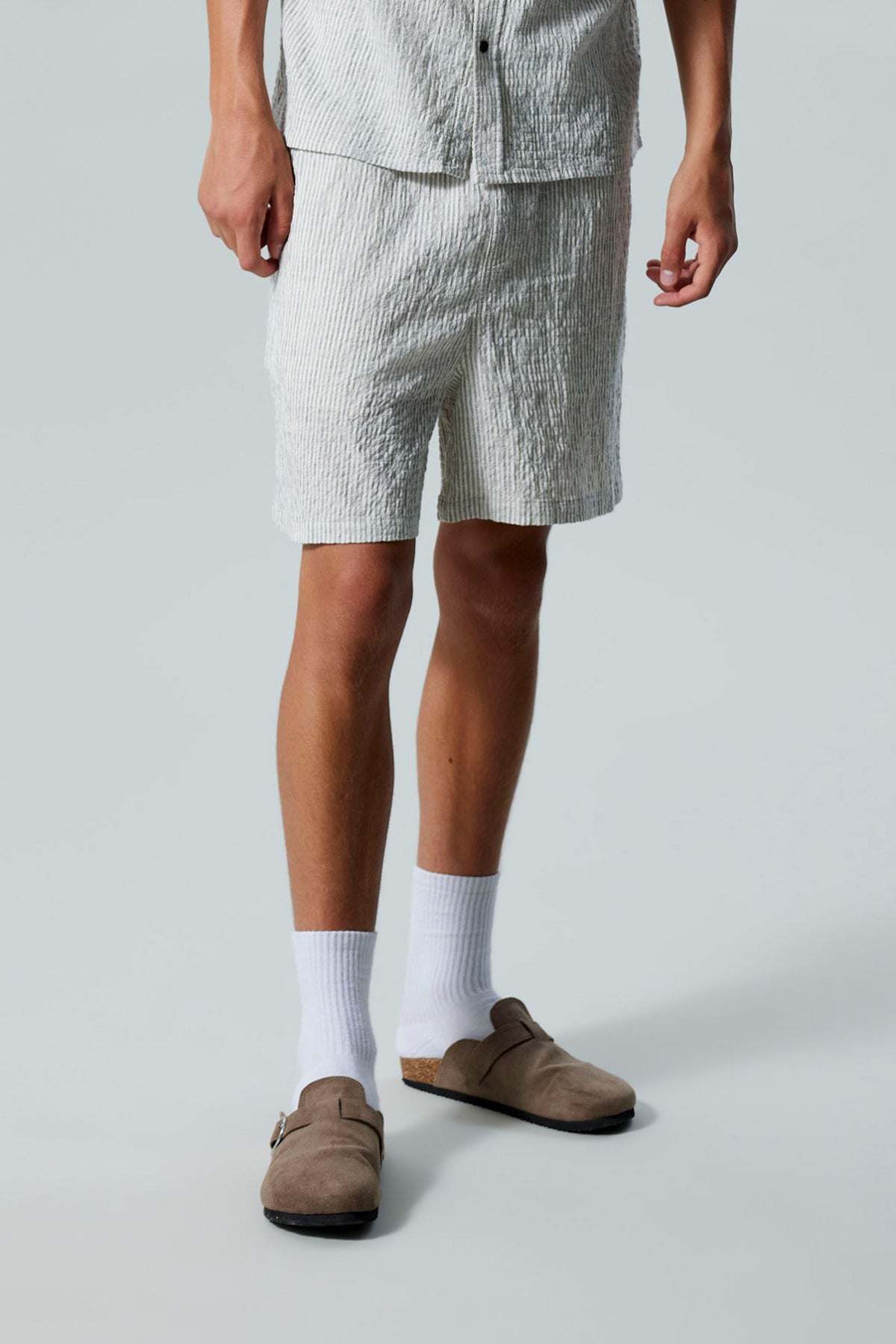LMTD BOY NLMHUGO SHORTS