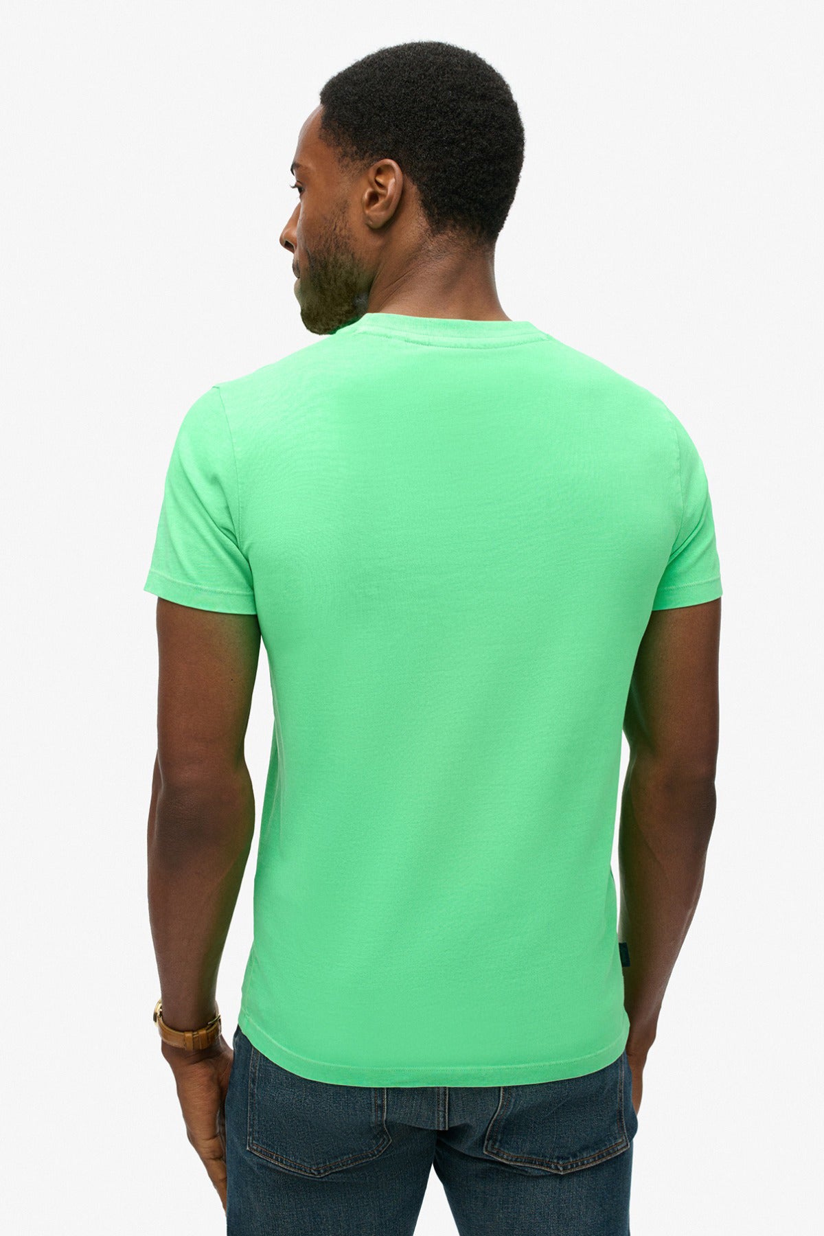 Neon limegrøn kortærmet T-shirt med rund hals og logo broderi bagpå.