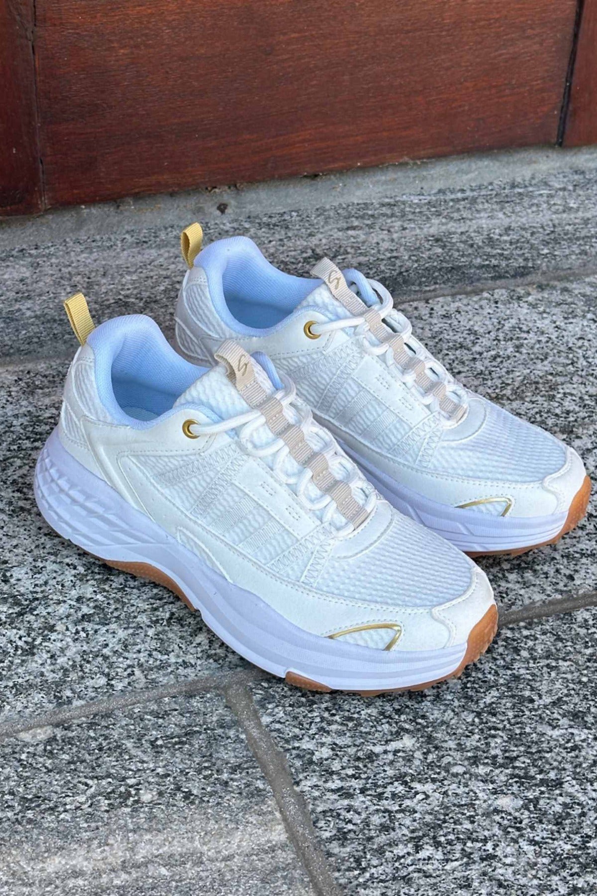 ENZO Foam - Feminine sporty sneakers