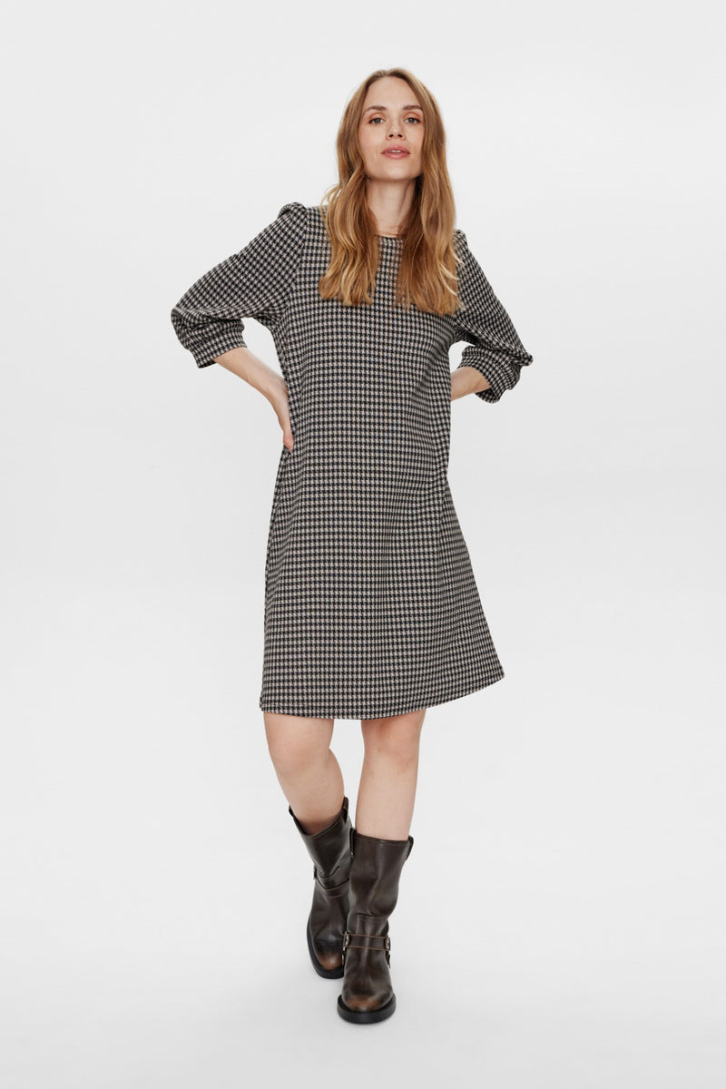 THERESE KJOLE TALA 9017