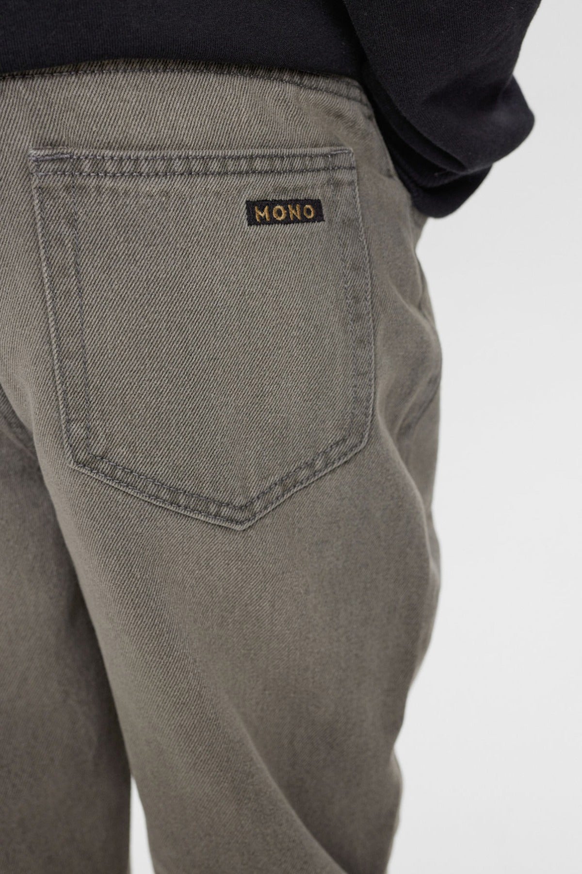 Mono 112 CHESTER STRAIGHT BAGGY JEANS