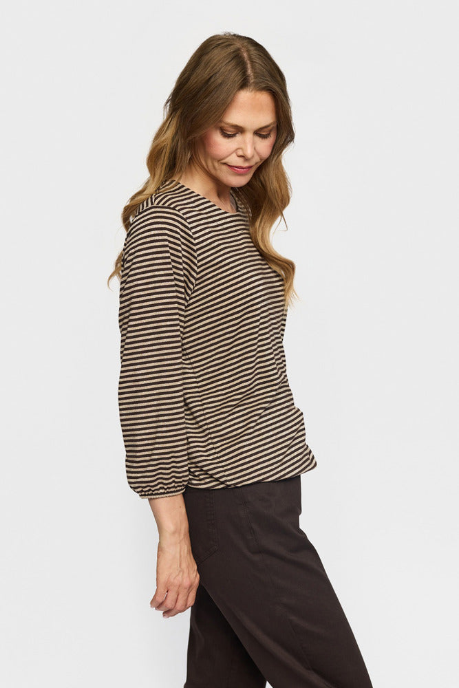 DANDY - Stribet bluse med lette ballonærmer