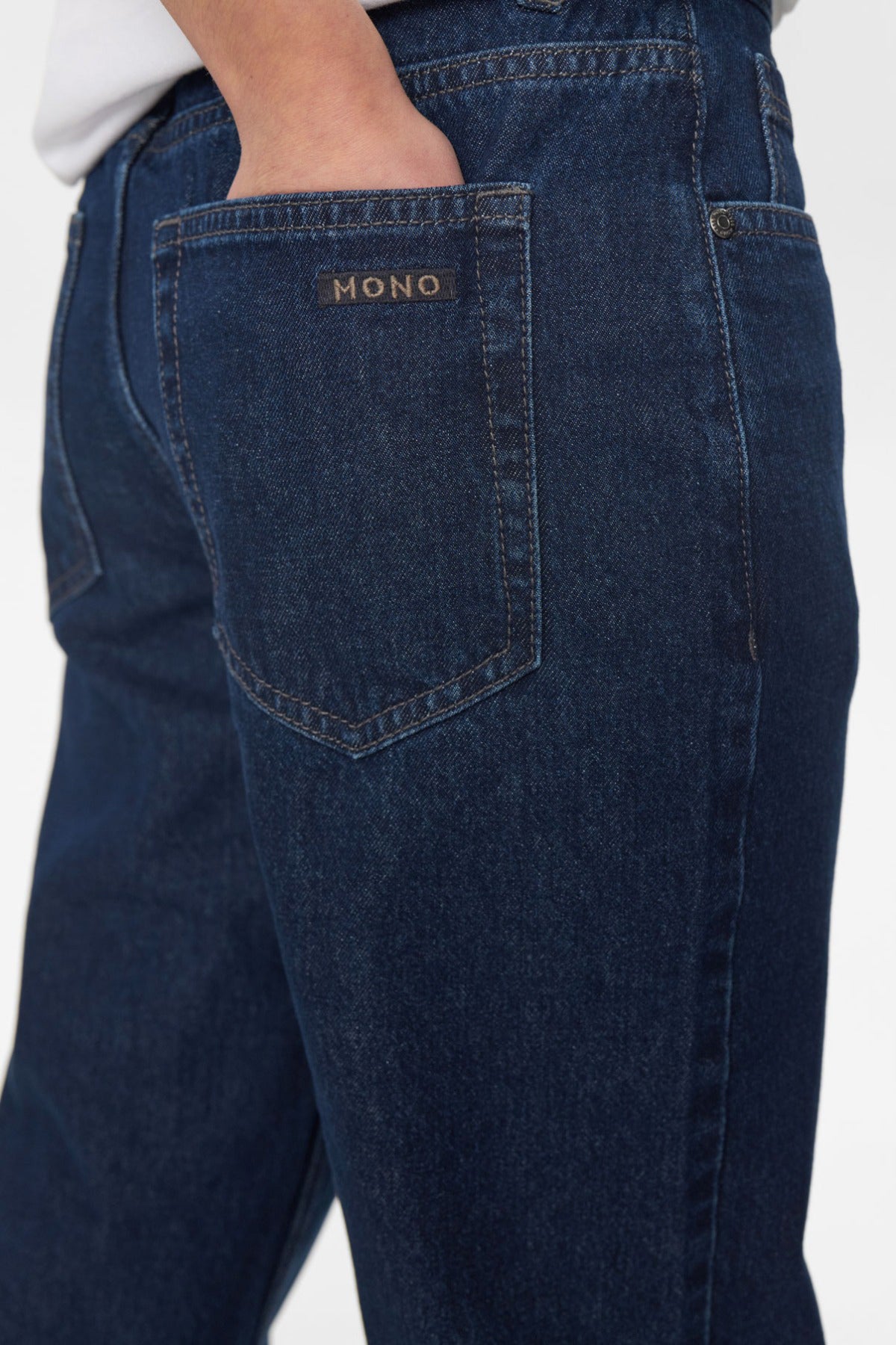 Mono CHESTER STRAIGHT BAGGY JEANS