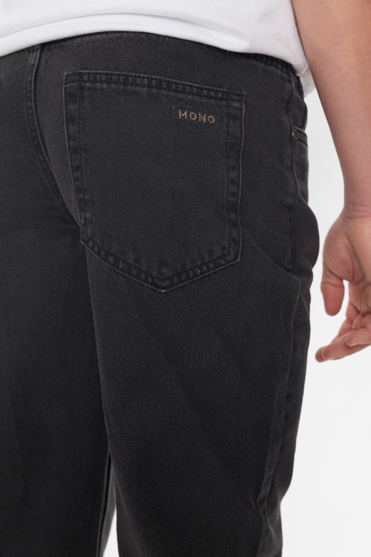 Mono CHESTER STRAIGHT BAGGY JEANS