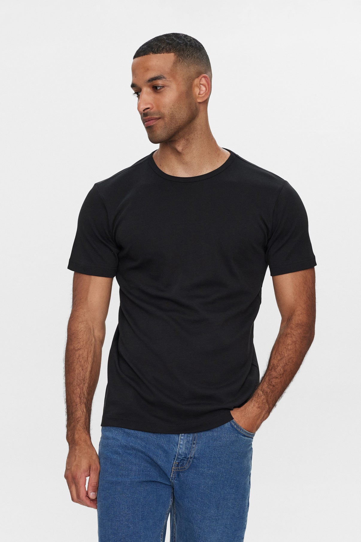 Sam - Basic T-shirt i tætvævet kvalitet