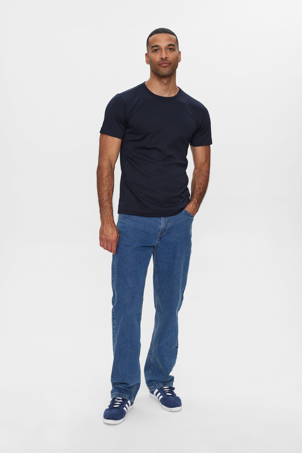 Sam - Basic T-shirt i tætvævet kvalitet