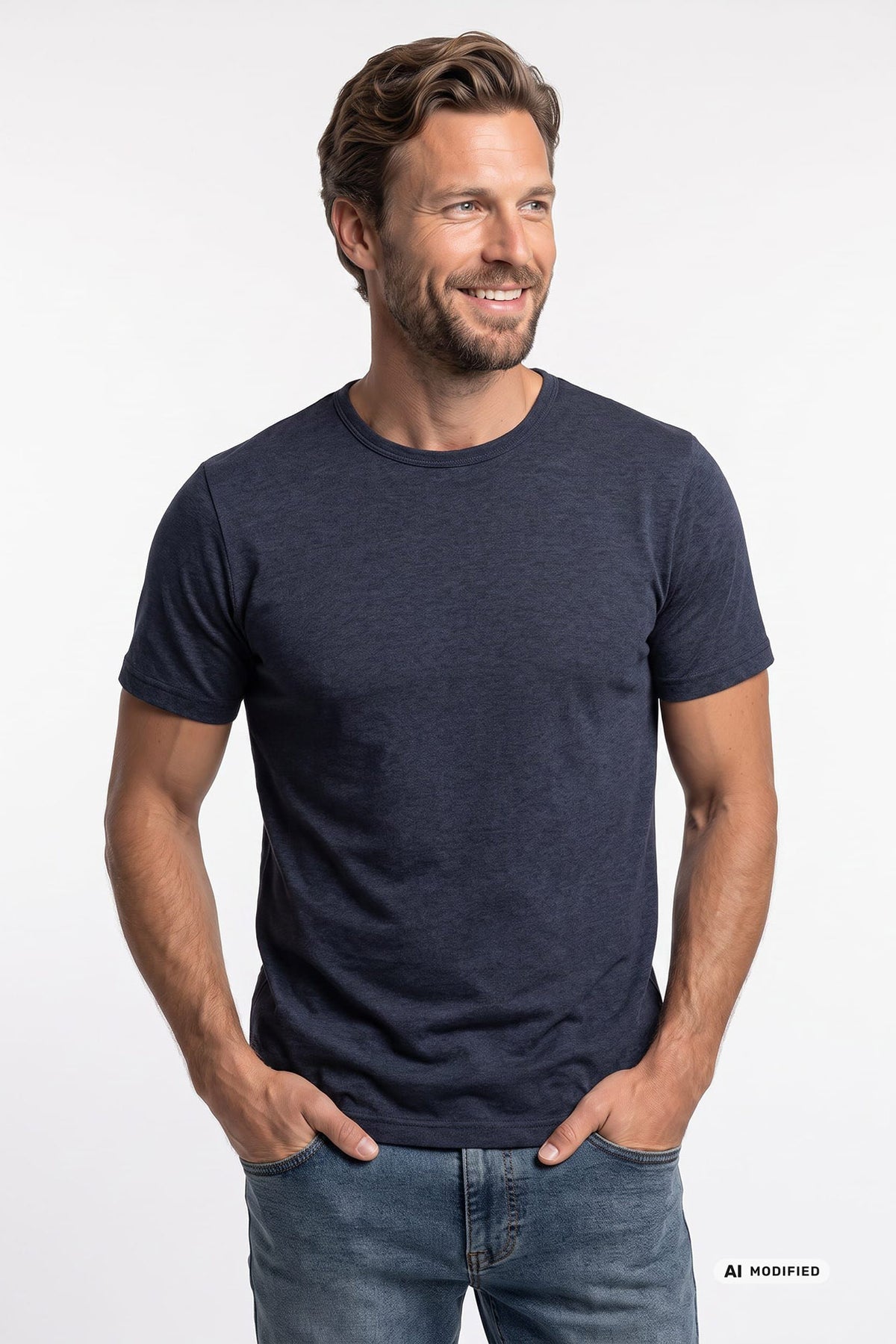 Sam - Basic T-shirt i tætstrikket kvalitet
