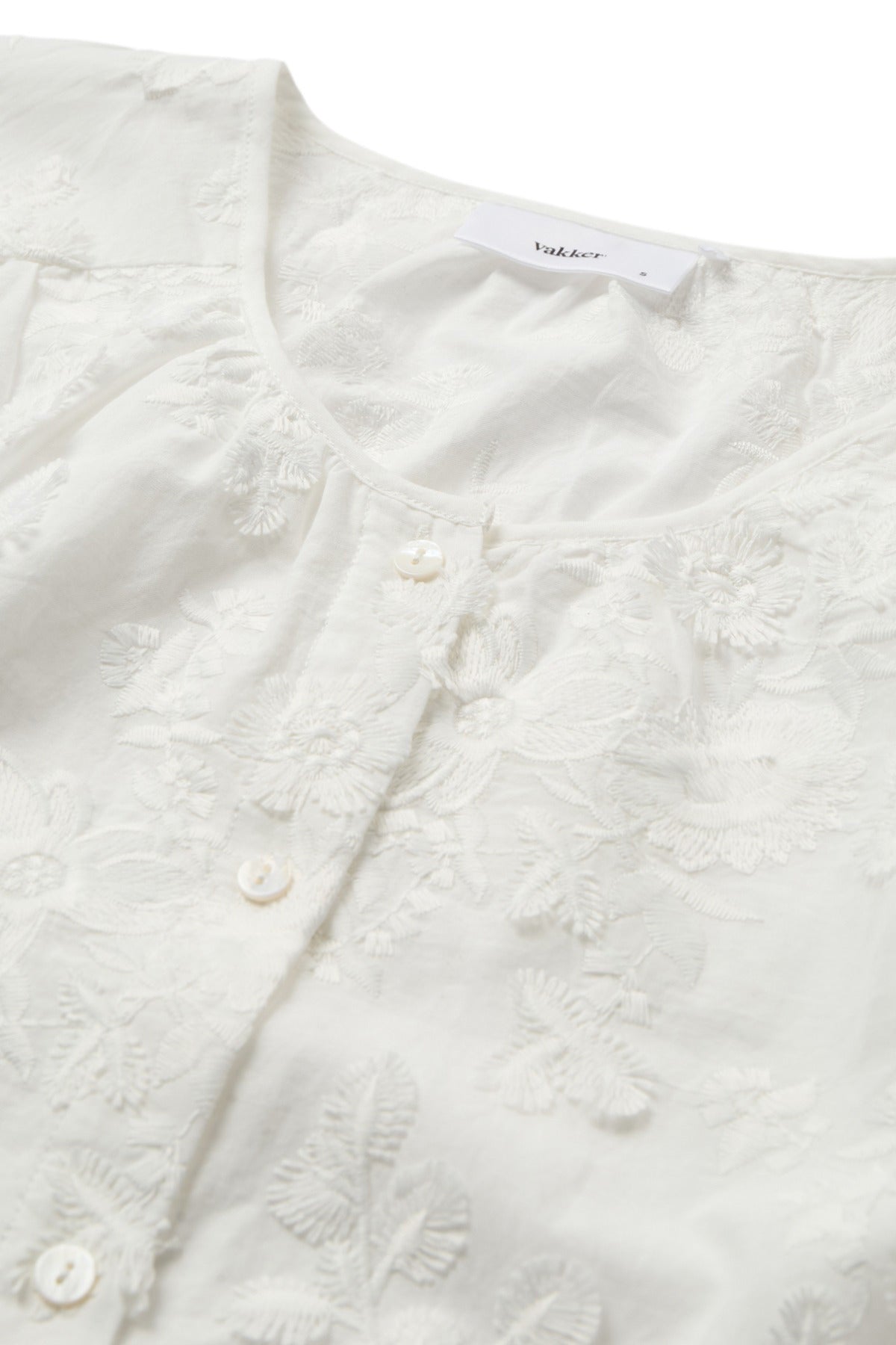 Via - Bluse med broderi og trekvartærmer