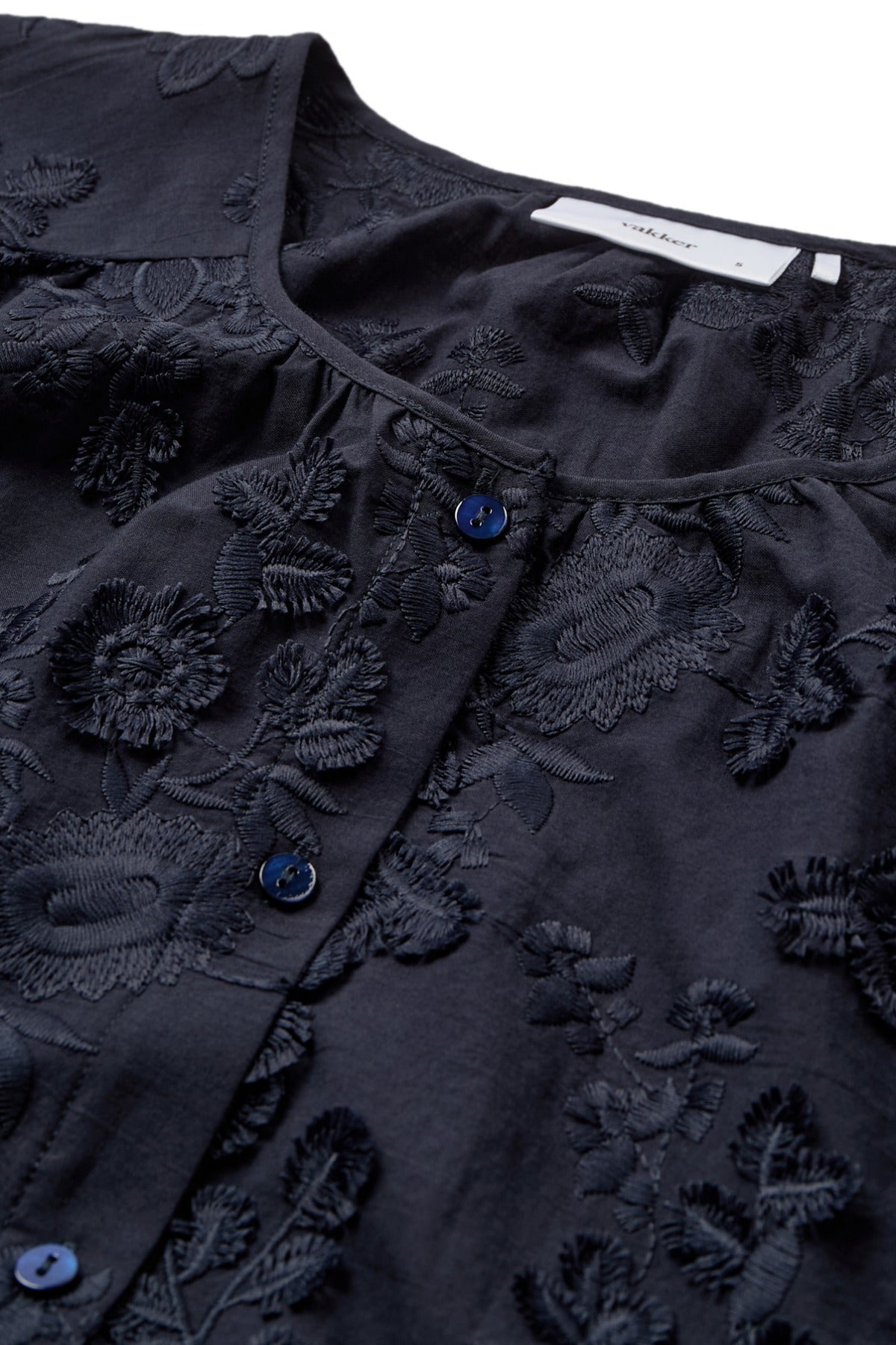 Via - Bluse med broderi og trekvartærmer