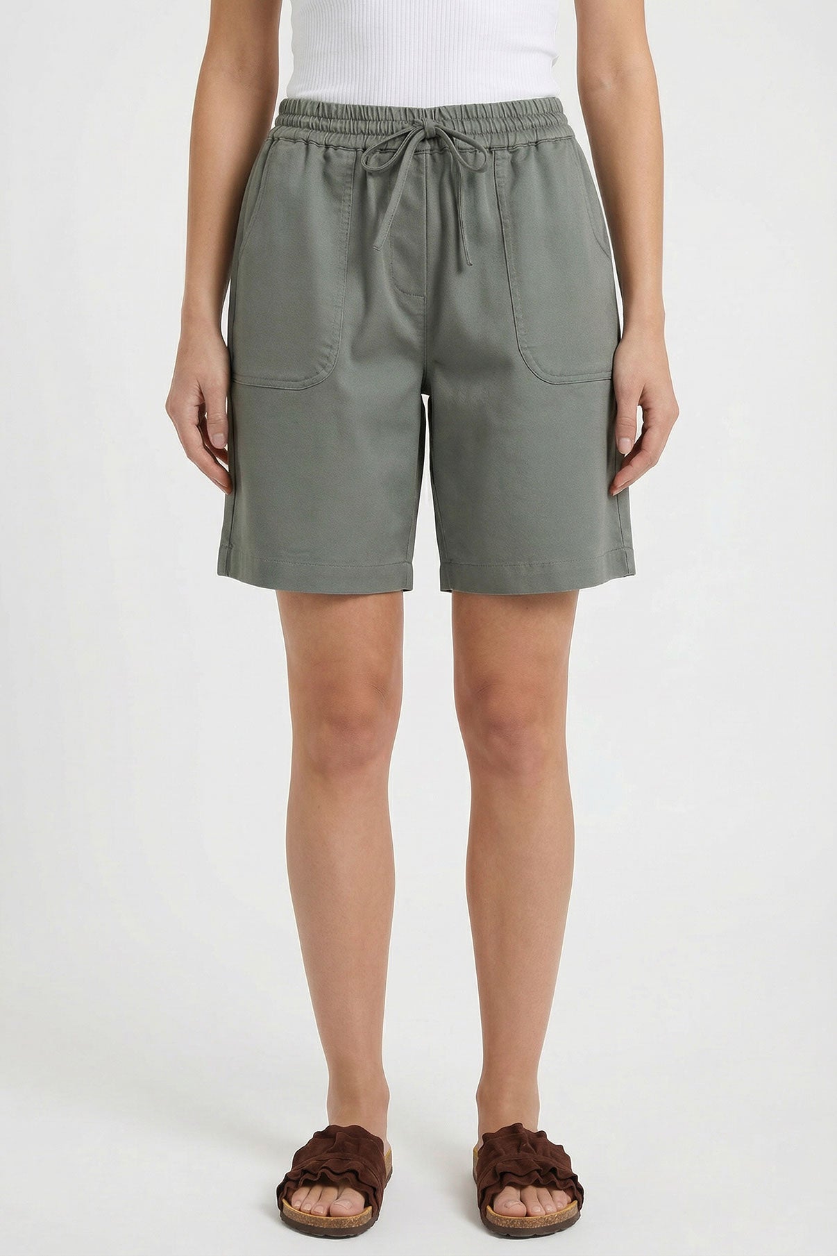 April - Shorts med lommer og justerbar snøre