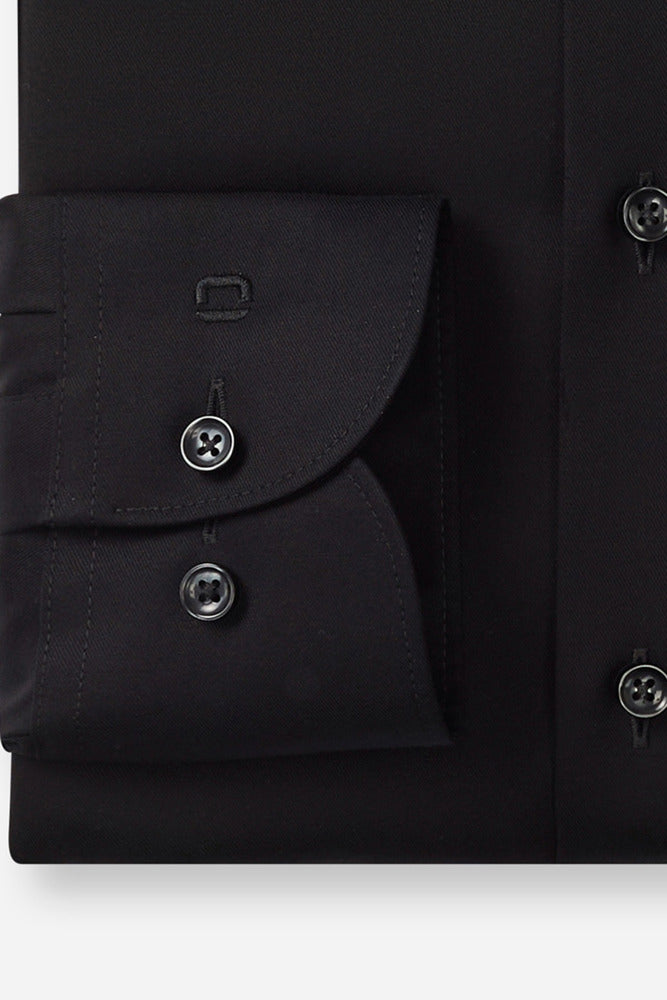 Langærmet covershirt i modern fit og strygefri kvalitet