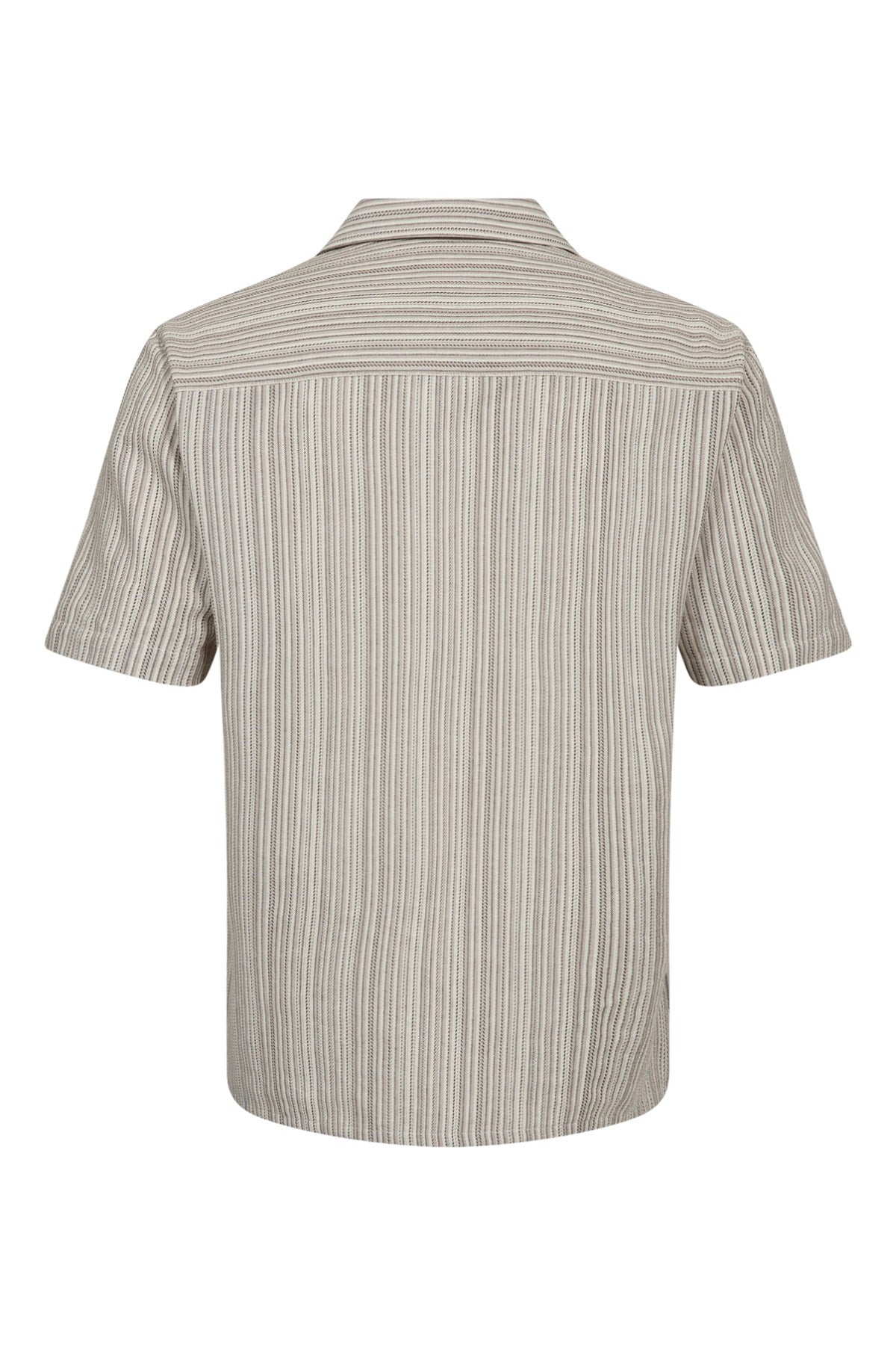 Kortærmet skjorte i beige og lysegrå striber, løs pasform, hørblanding materialet.