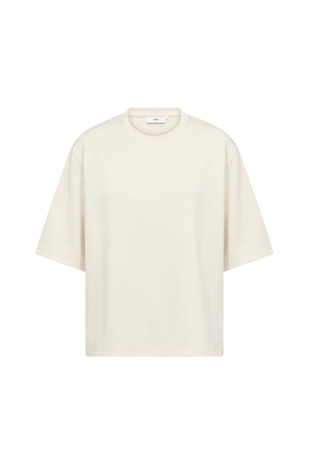Hvid t-shirt i blød kvalitet med korte ærmer og rund hals.