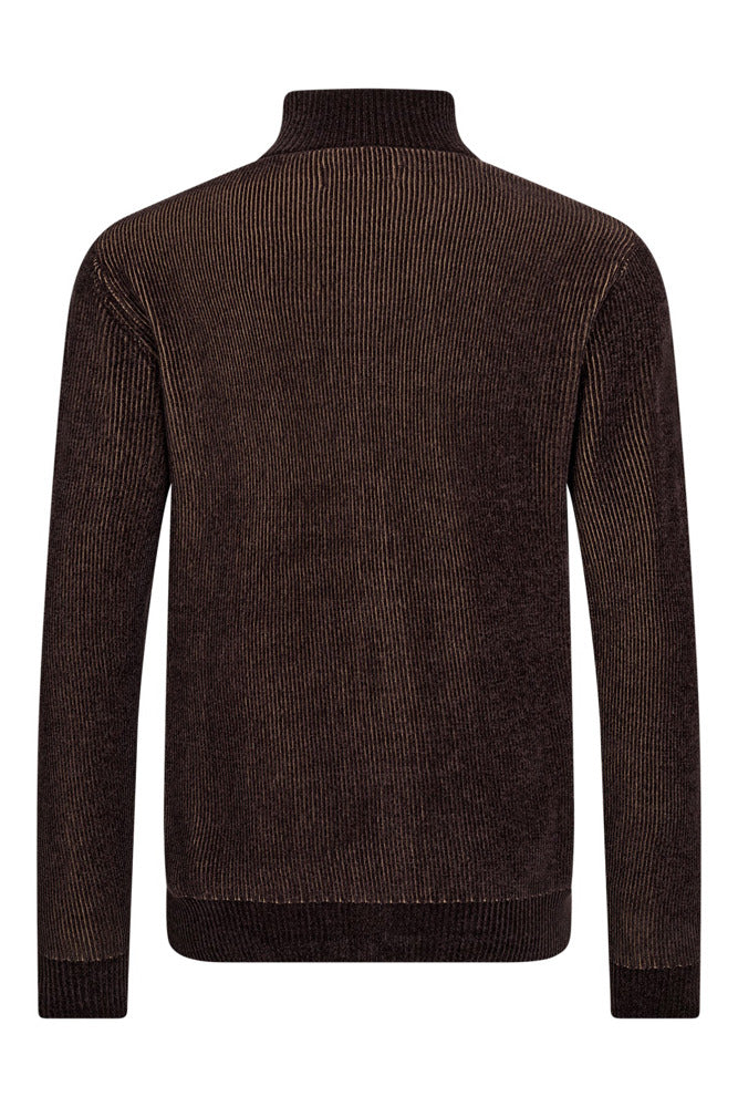 Langærmet strik cardigan i dyb sort kaffe med høj krave og ribstrikkede kanter.