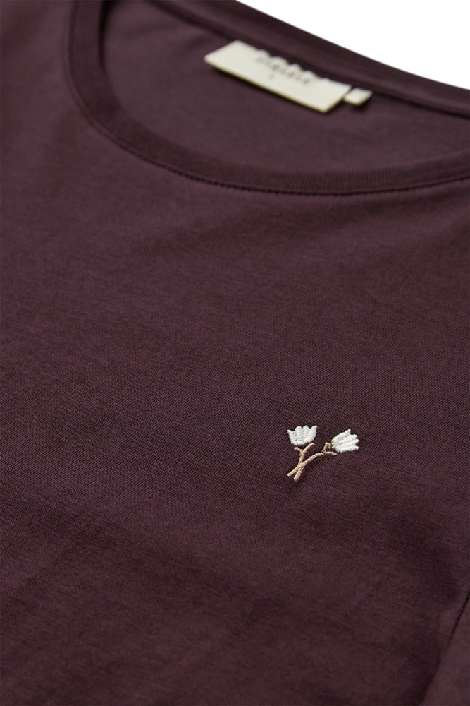Faith - T-shirt med printdetalje