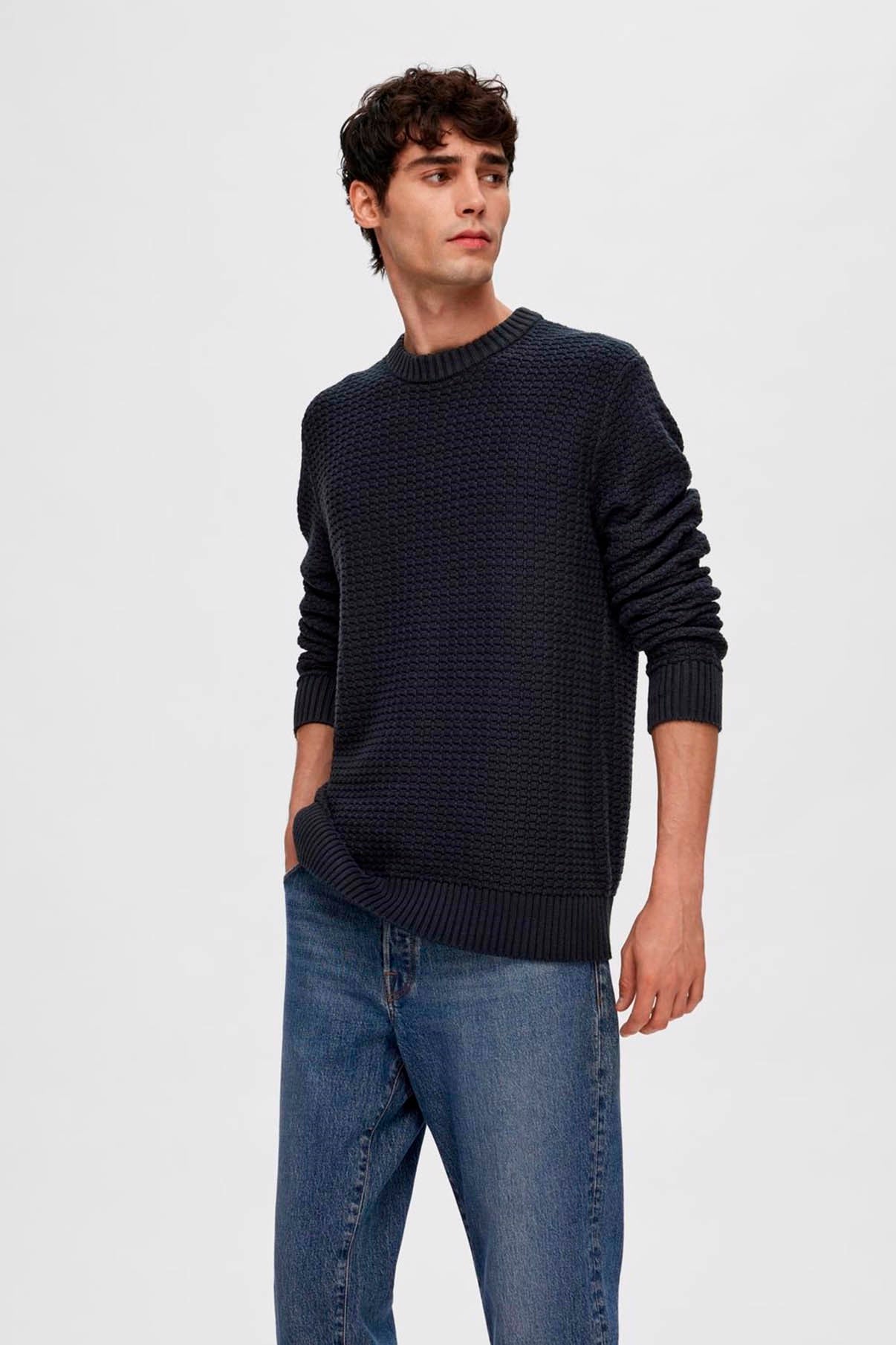Selected Pullover Thim Structure