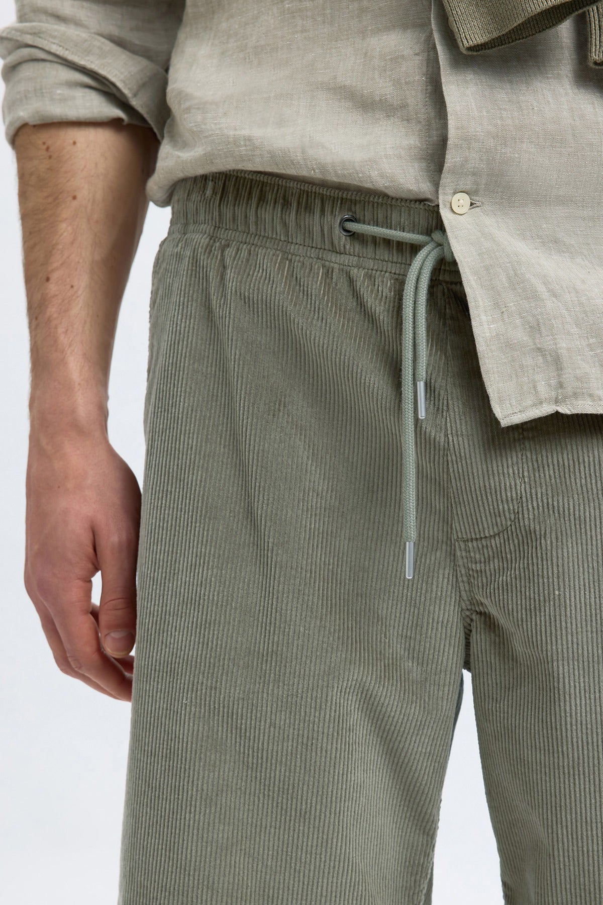 SLHREGULAR-JACE - Fløjlsshorts med lommer og bindebå