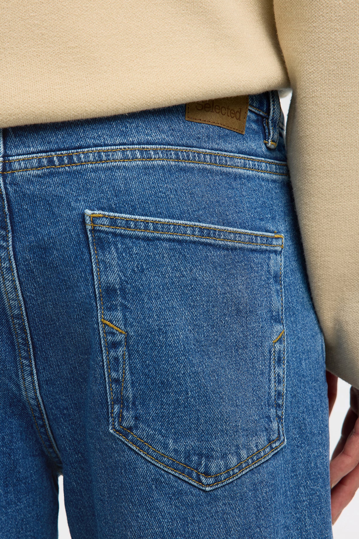 KORI - Løse jeans med let stræk