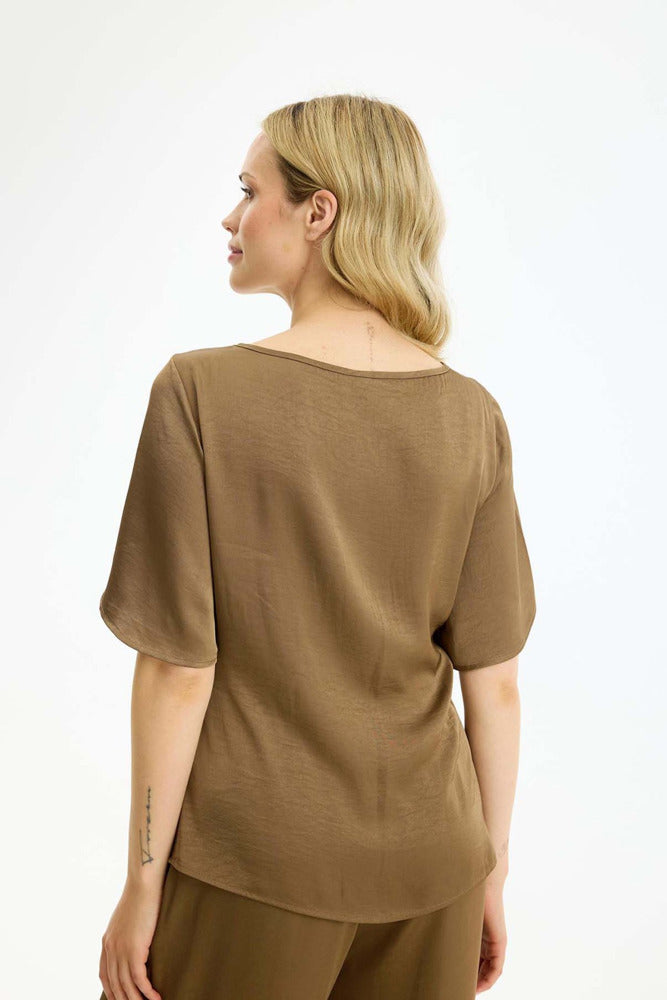 Faye - Kortærmet bluse med binde detalje