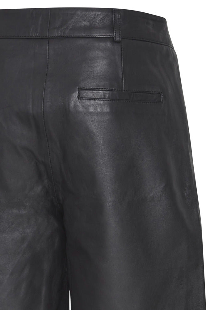 FRNALEATHER SHO 1 - Bermuda shorts i læder