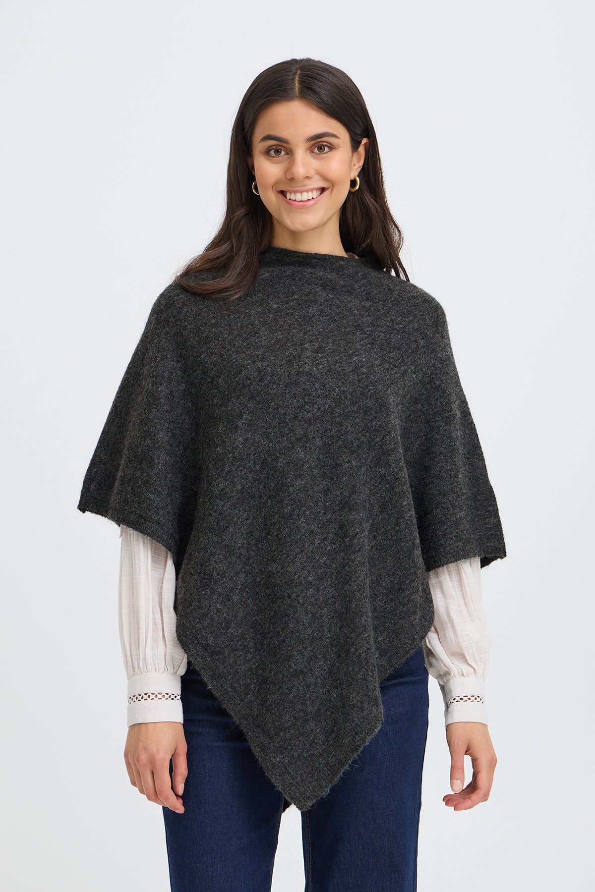 SANNY - Poncho i uldkvalitet