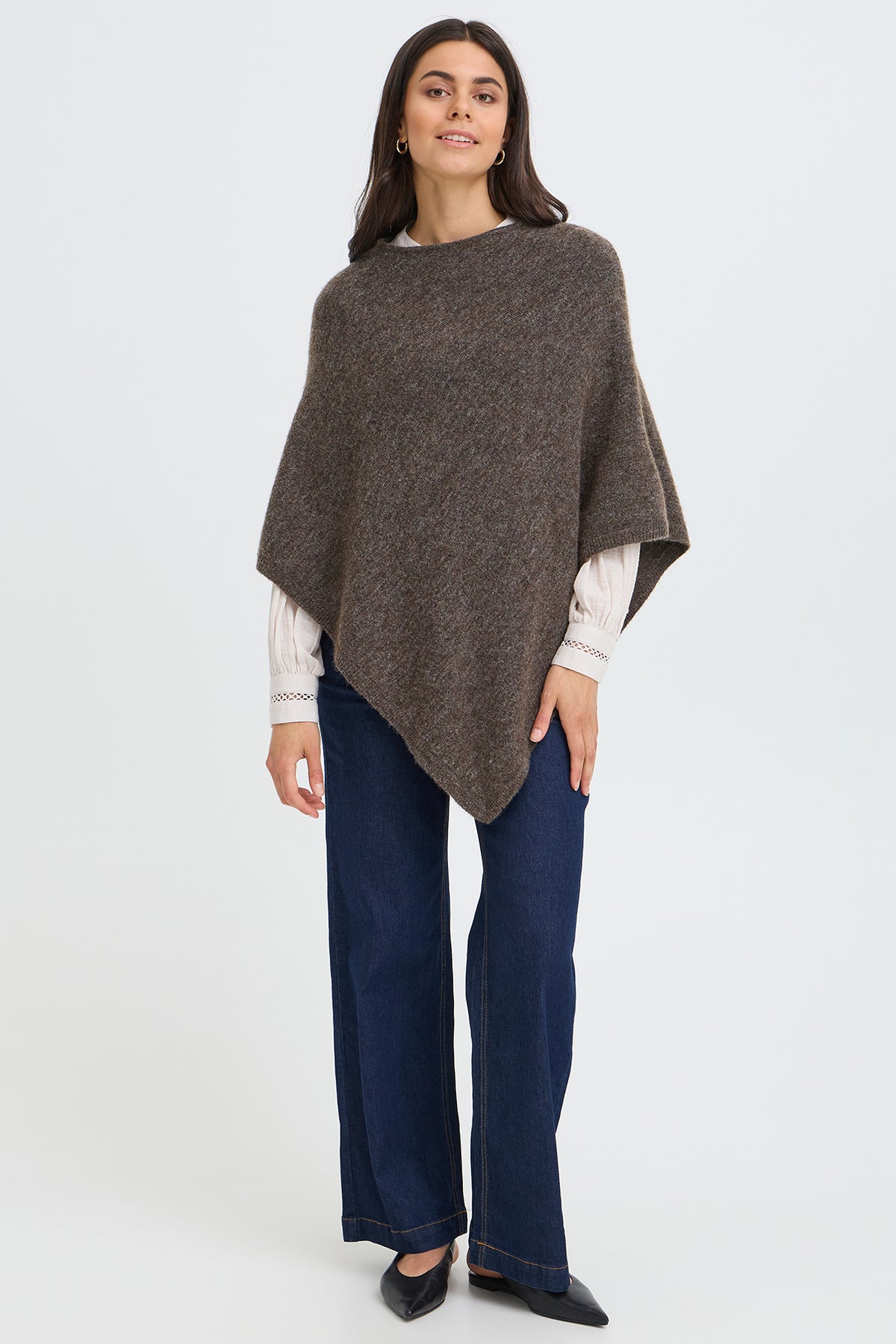 SANNY - Poncho i uldkvalitet