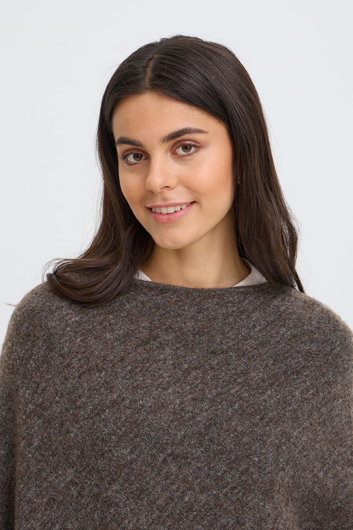 SANNY - Poncho i uldkvalitet